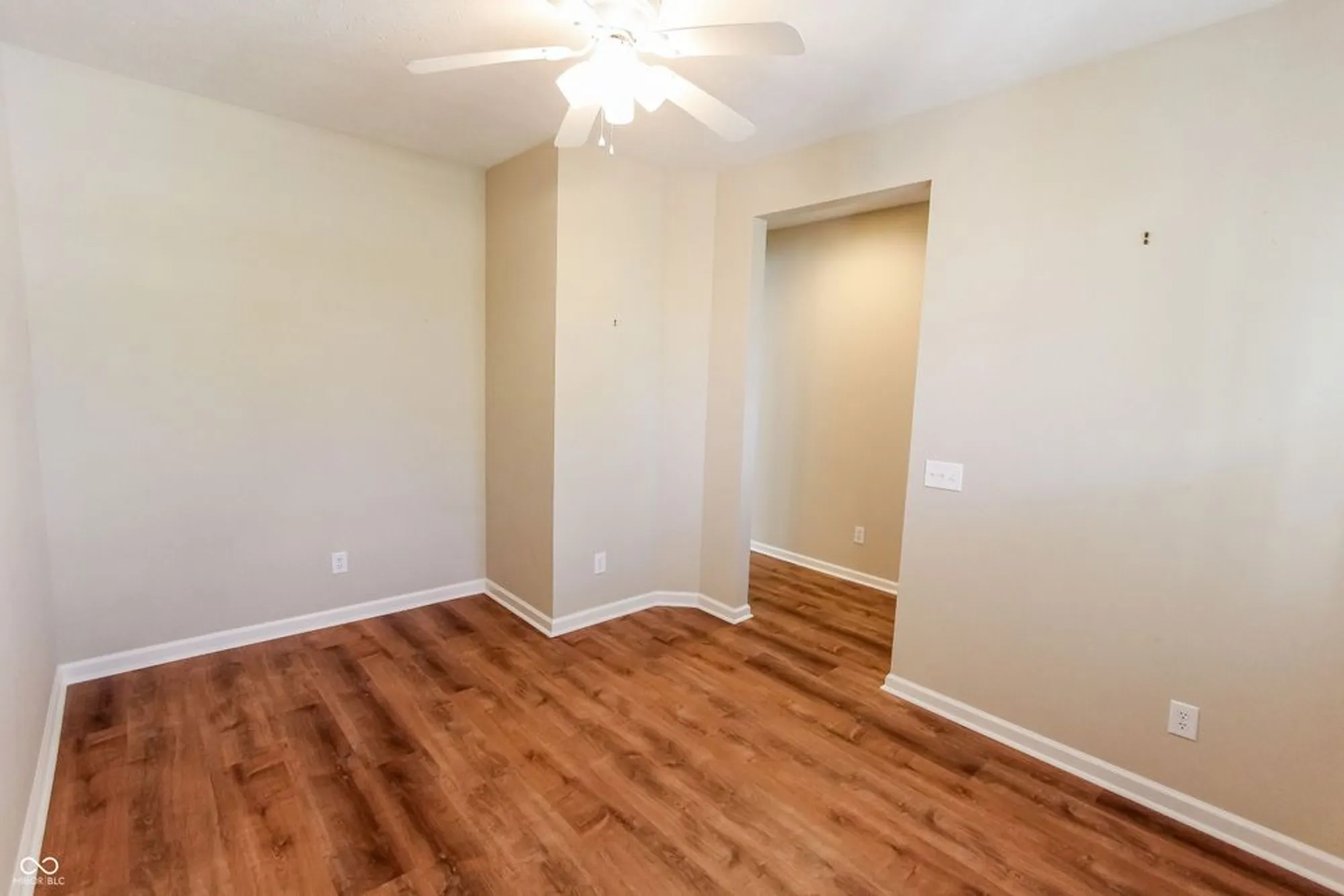 Property Slideshow image 16 of 52 | 15935 lambrusco way, Fishers, IN, 46037