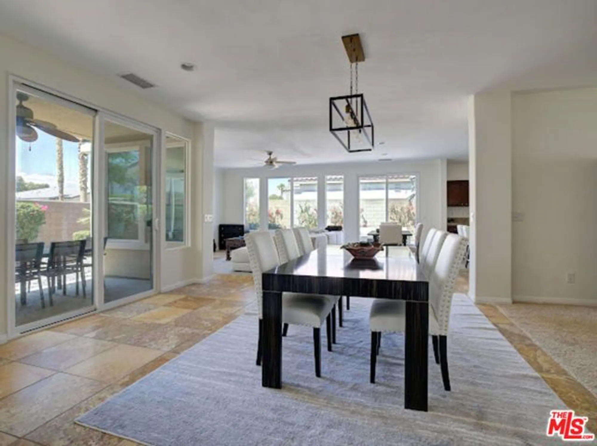 Property Slideshow image 10 of 38 | 81634 desert willow dr, La Quinta, CA, 92253