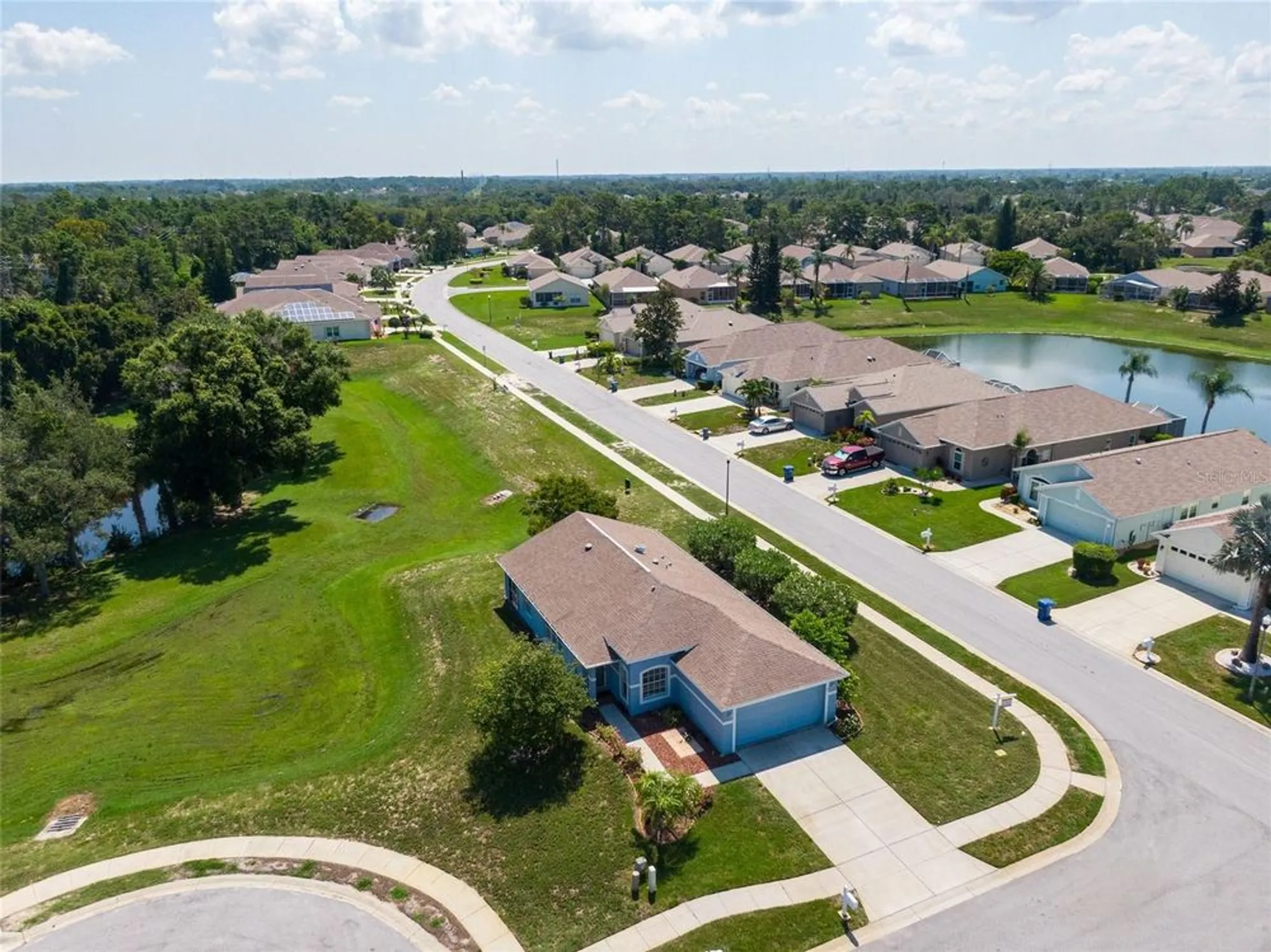 Property Slideshow image 31 of 35 | 2926 walnut grove ct, Holiday, FL, 34691