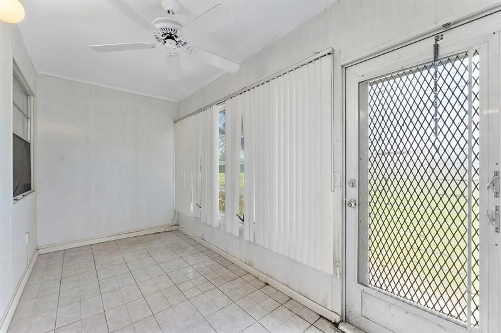Property Slideshow image 7 of 33 | 1052 hythe c # 1052, Boca Raton, FL, 33434