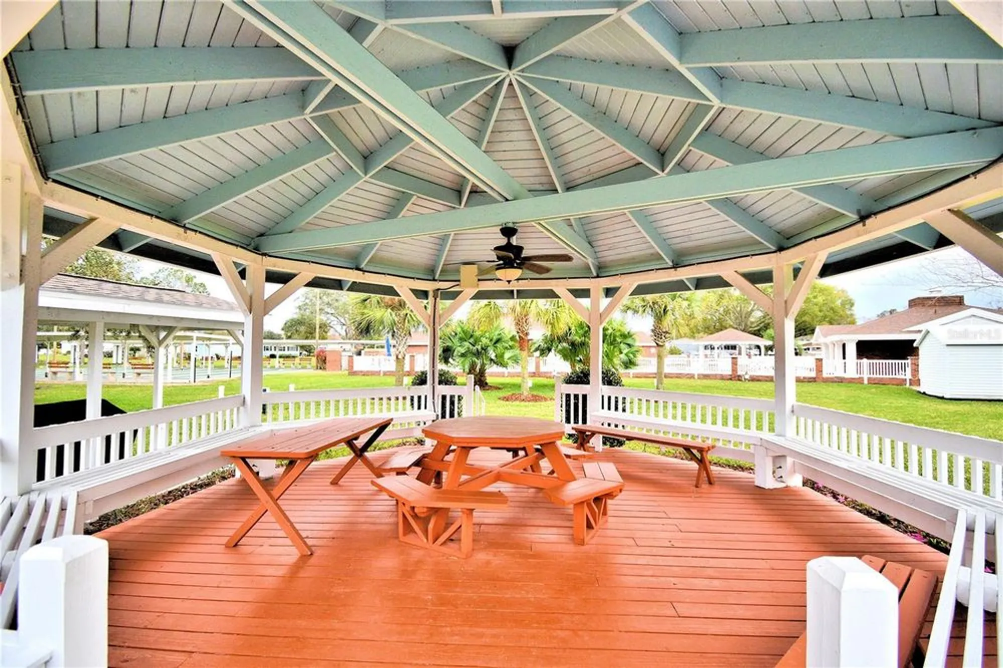 Property Slideshow image 43 of 48 | 4816 goldenview ln, Lakeland, FL, 33811