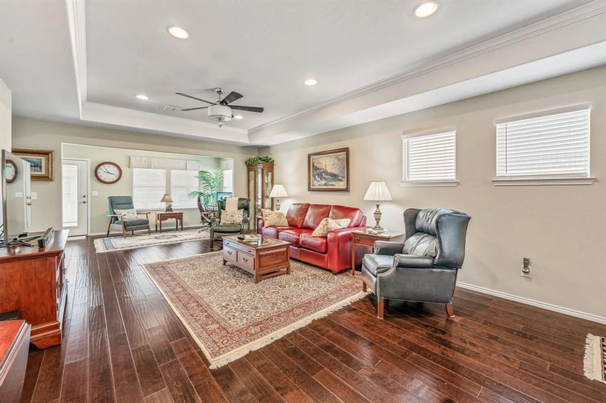 Property Slideshow image 10 of 33 | 3083 oyster bay dr, Frisco, TX, 75036