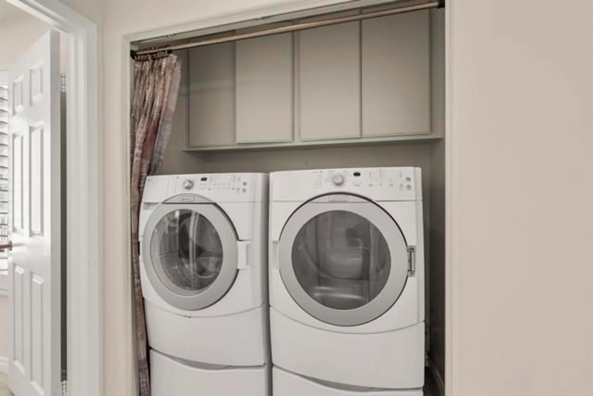 Property Slideshow image 31 of 51 | 4125 arcadia way, Oceanside, CA, 92056