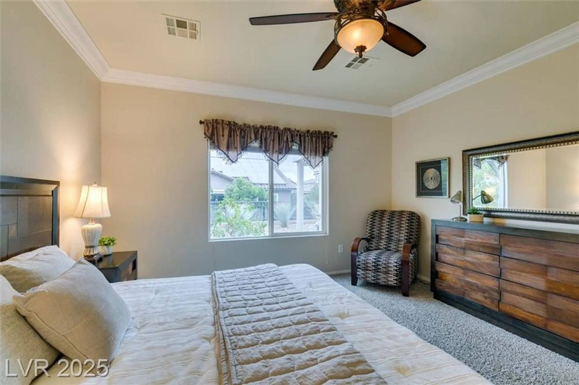 Property Slideshow image 23 of 34 | 3073 olivia heights ave, Henderson, NV, 89052