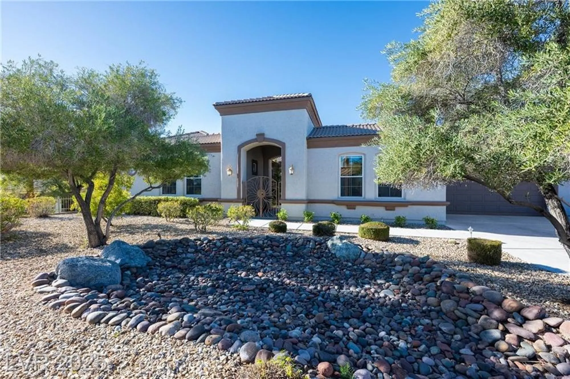 Property Slideshow image 1 of 54 | 10243 cantiamo ct, Las Vegas, NV, 89135