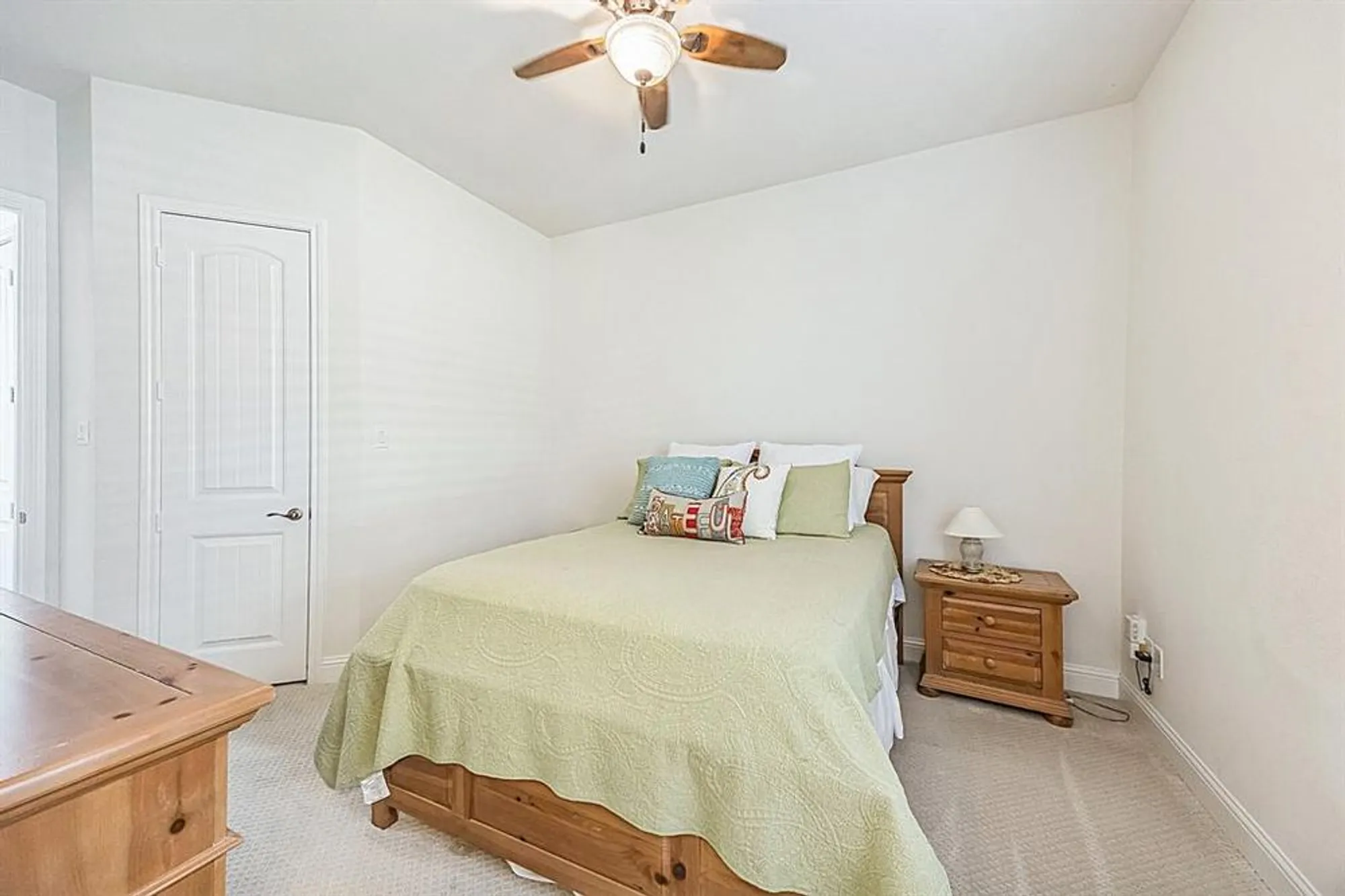 Property Slideshow image 22 of 40 | 5308 sutton cir, Mckinney, TX, 75070