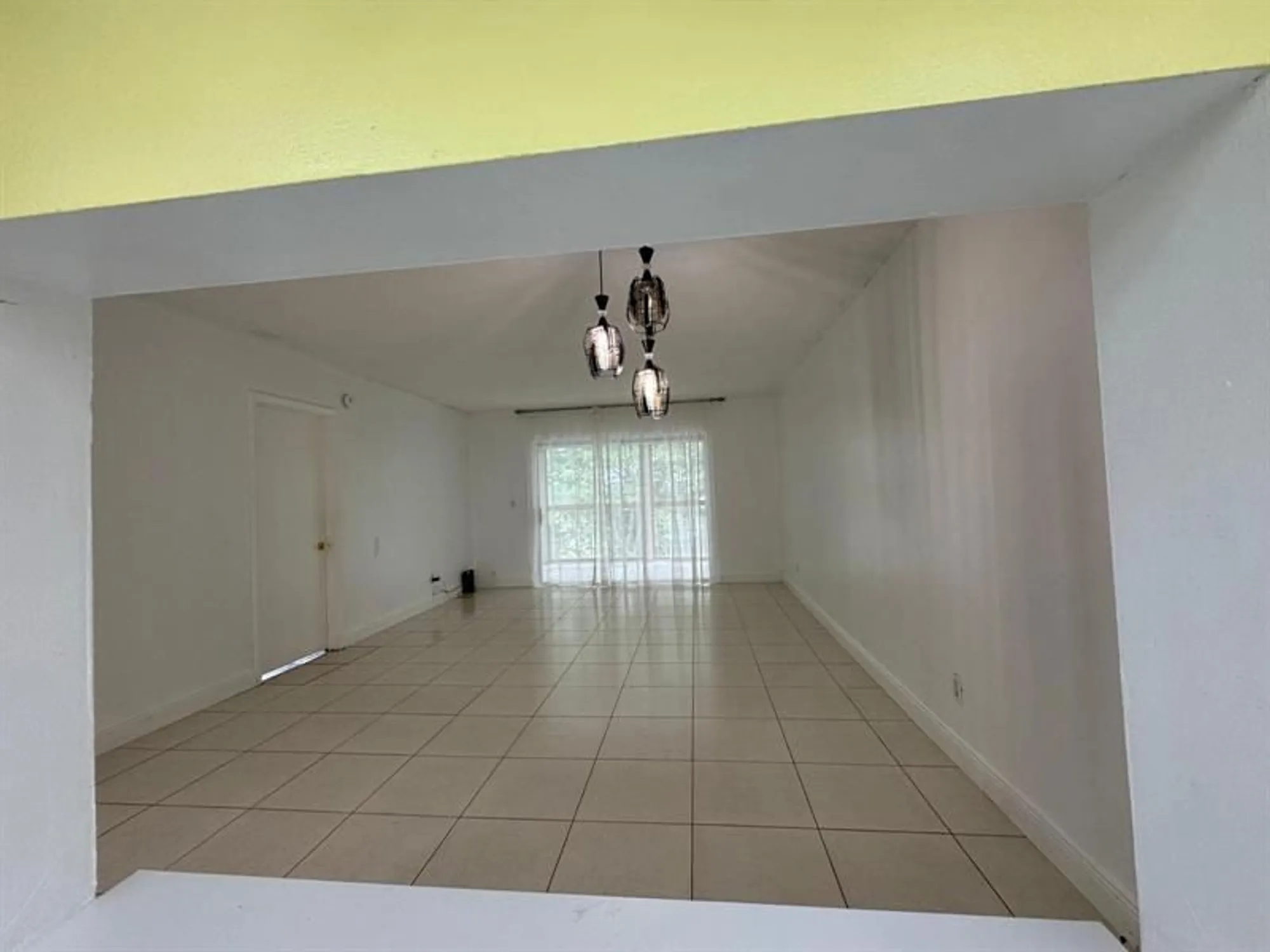 Property Slideshow image 8 of 37 | 7797 golf circle dr apt 304, Margate, FL, 33063