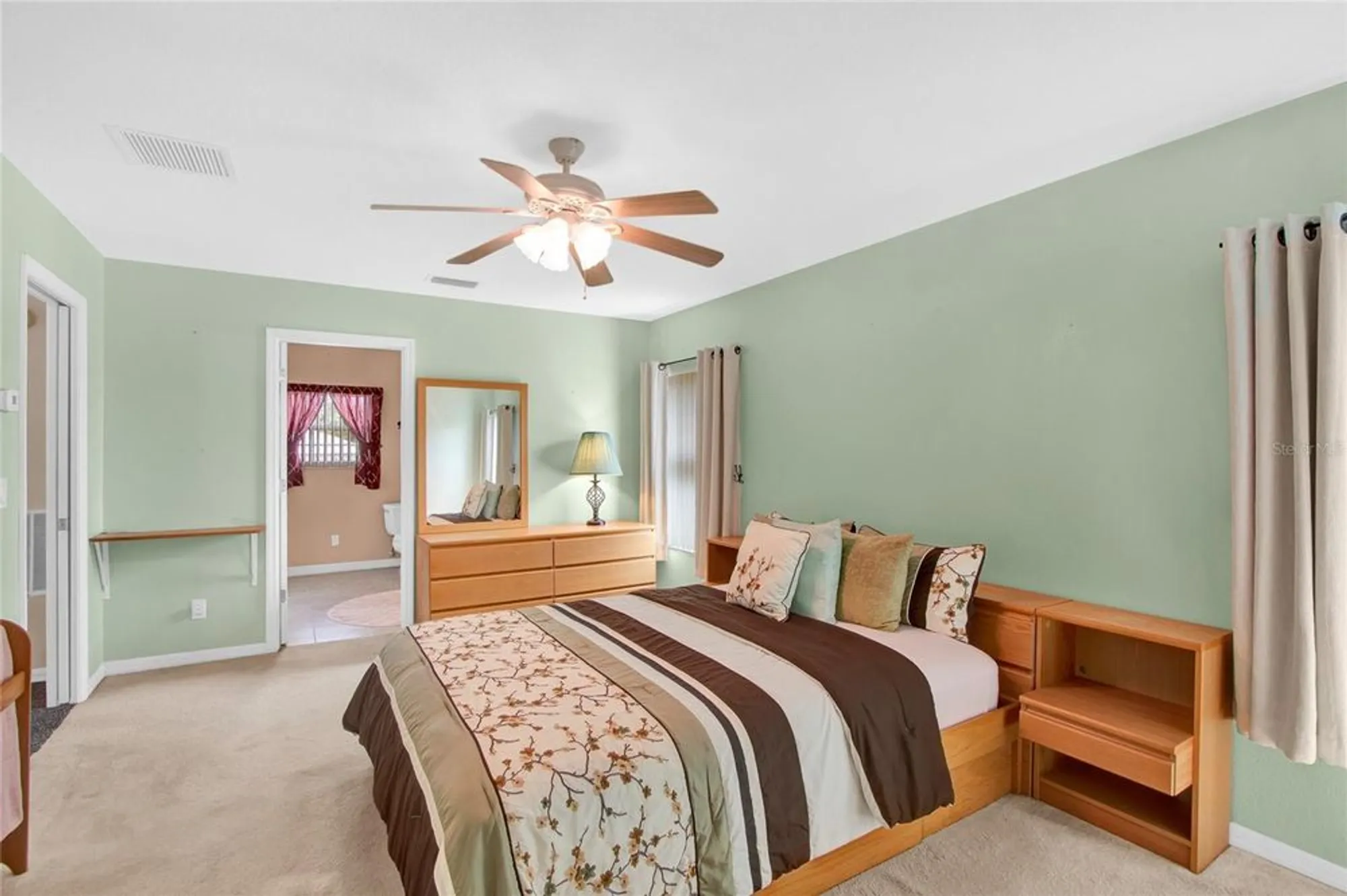 Property Slideshow image 40 of 59 | 5351 aurora dr, Leesburg, FL, 34748