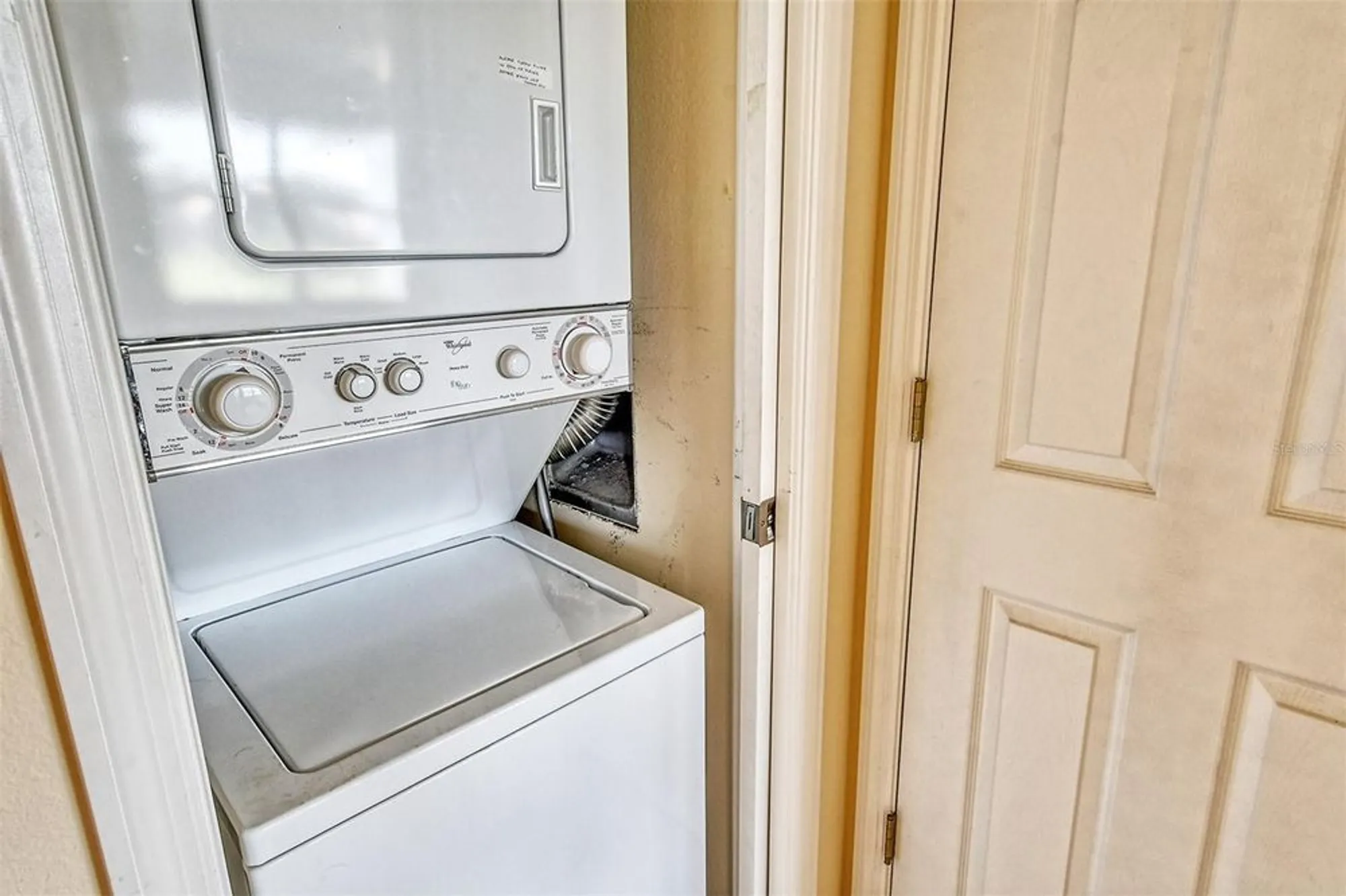 Property Slideshow image 27 of 31 | 1100 capri isles blvd apt 523, Venice, FL, 34292