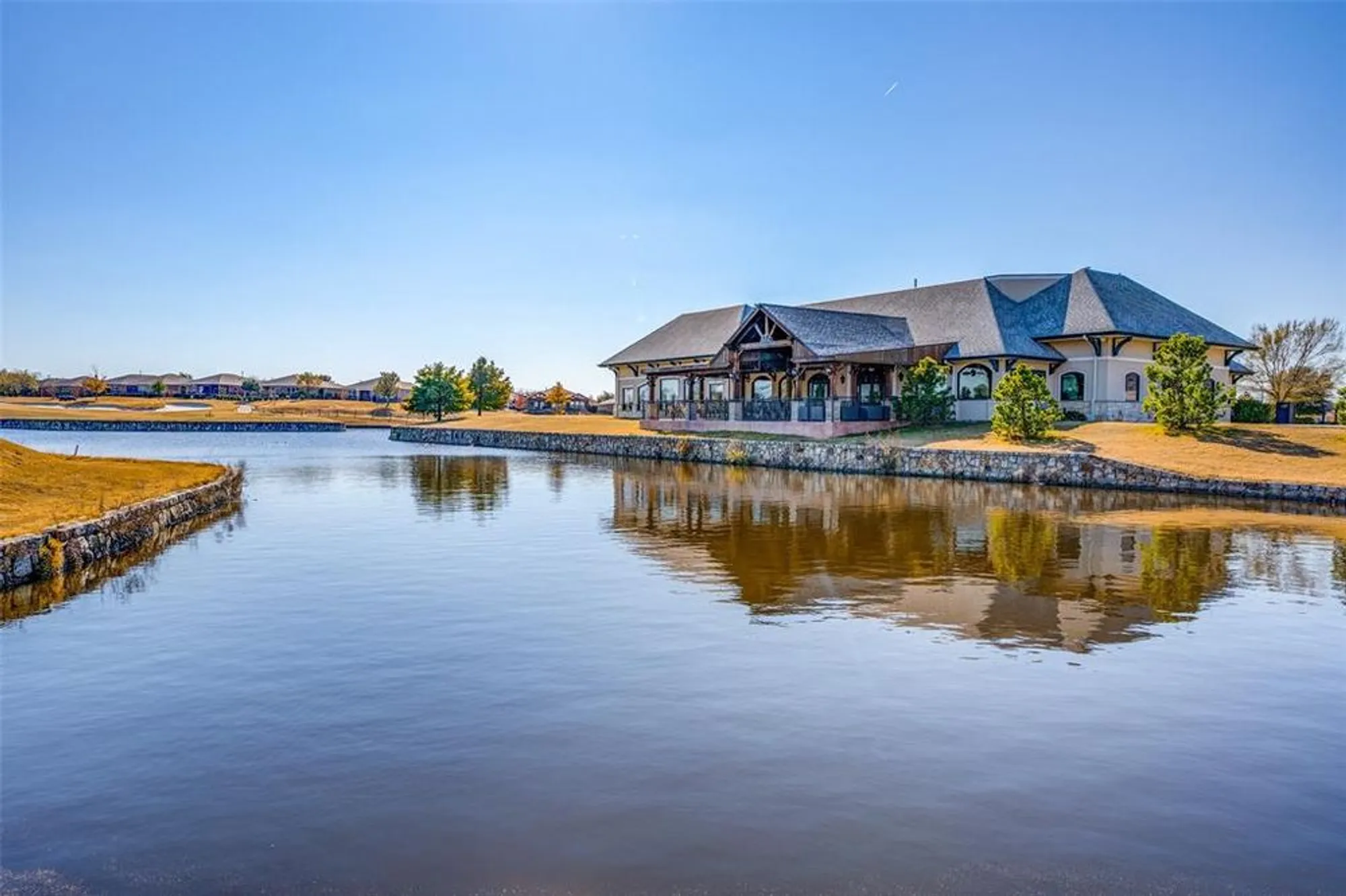 Property Slideshow image 16 of 40 | 6726 hickory creek dr, Frisco, TX, 75036