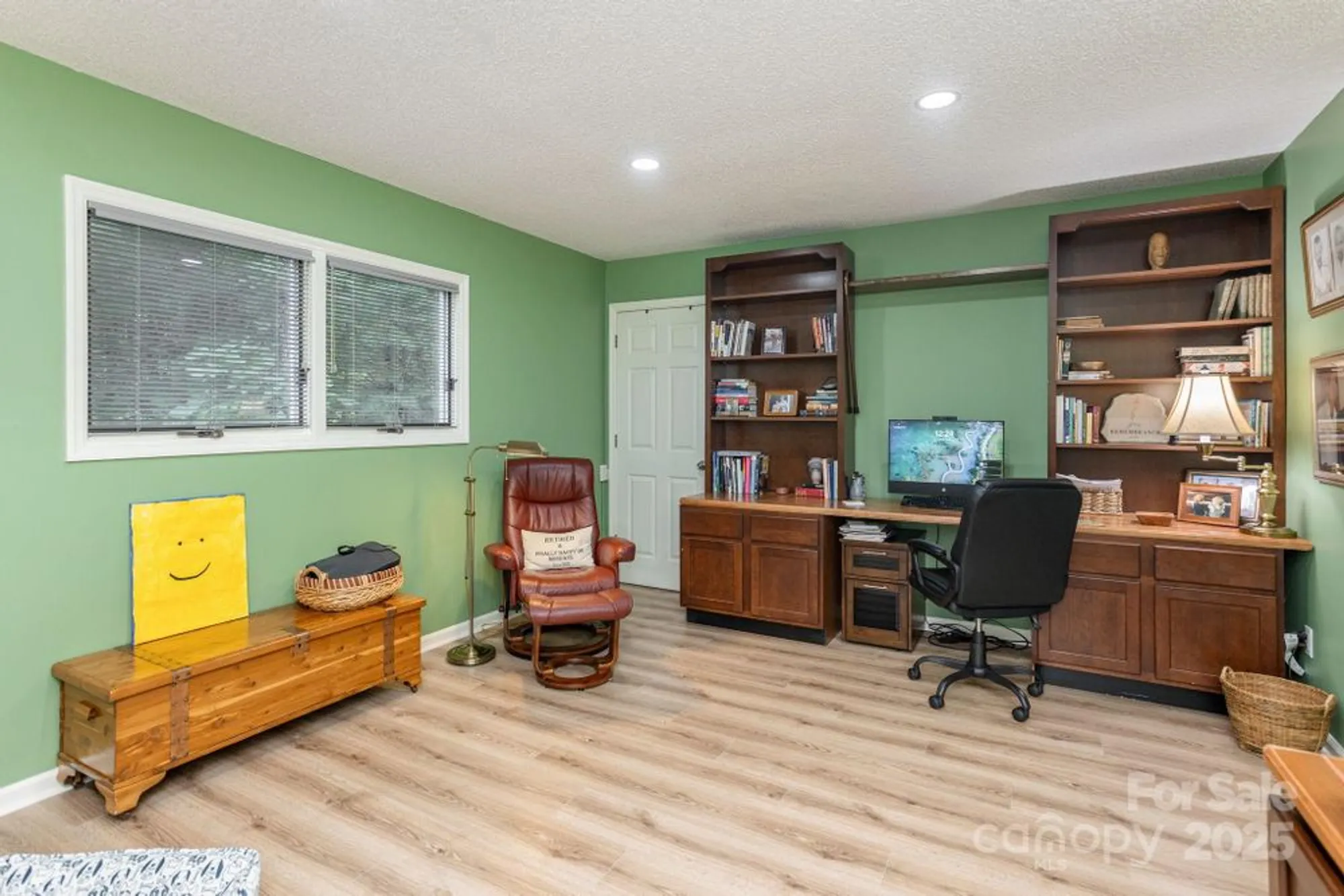 Property Slideshow image 31 of 39 | 210 claymoor ct 1, Flat Rock, NC, 28731