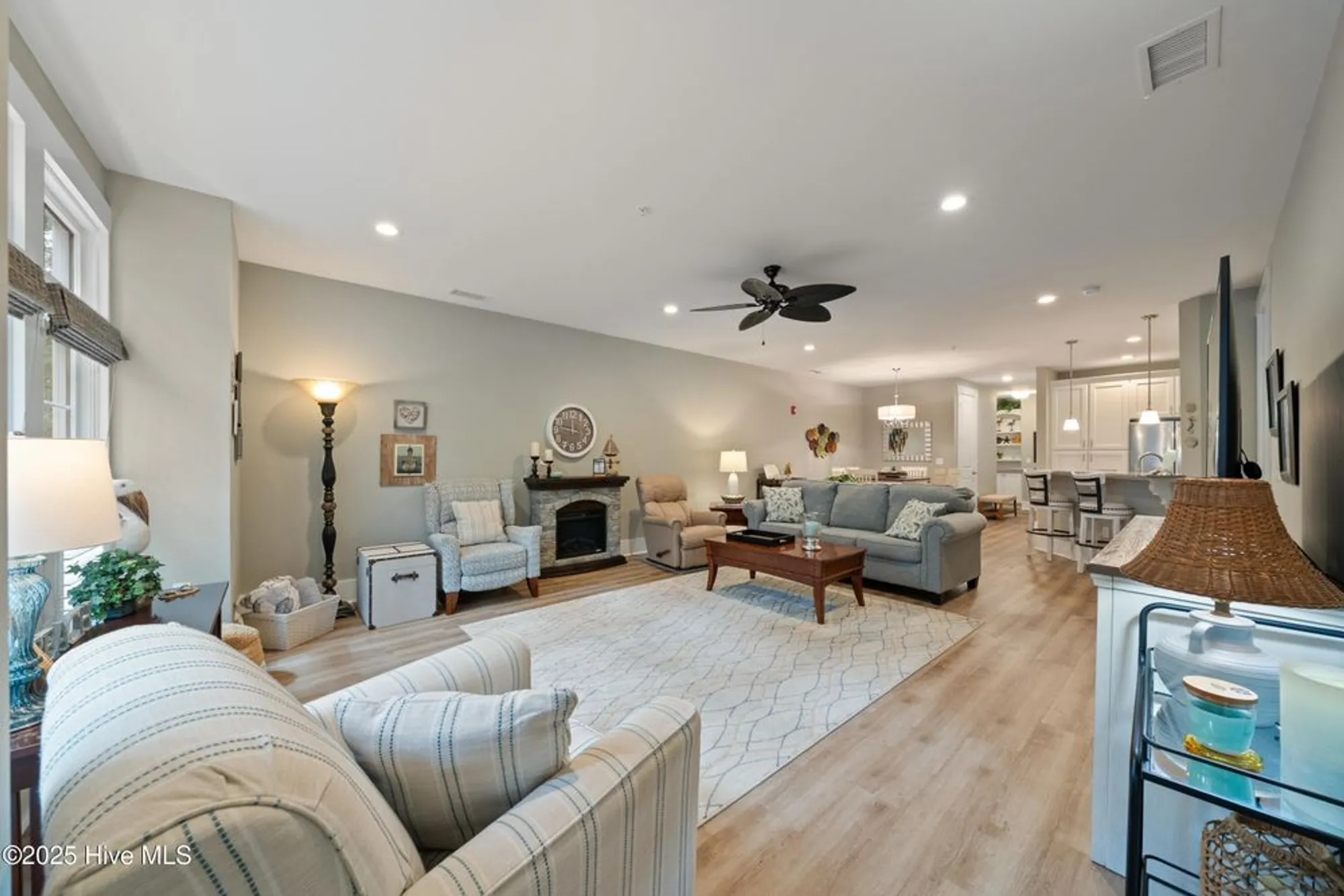 Property Slideshow image 18 of 46 | 2537 st james dr apt 705, Southport, NC, 28461