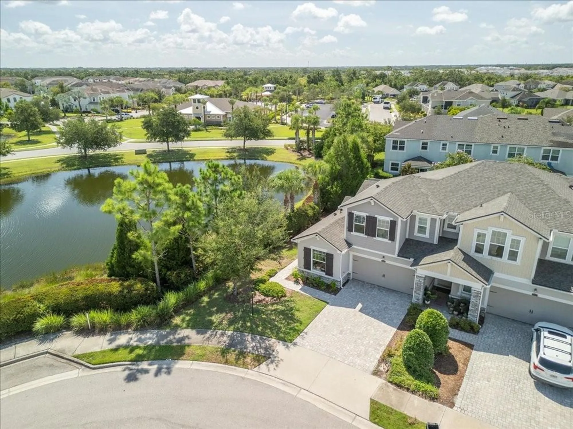 Property Slideshow image 2 of 50 | 11934 meadowgate pl, Lakewood Ranch, FL, 34211