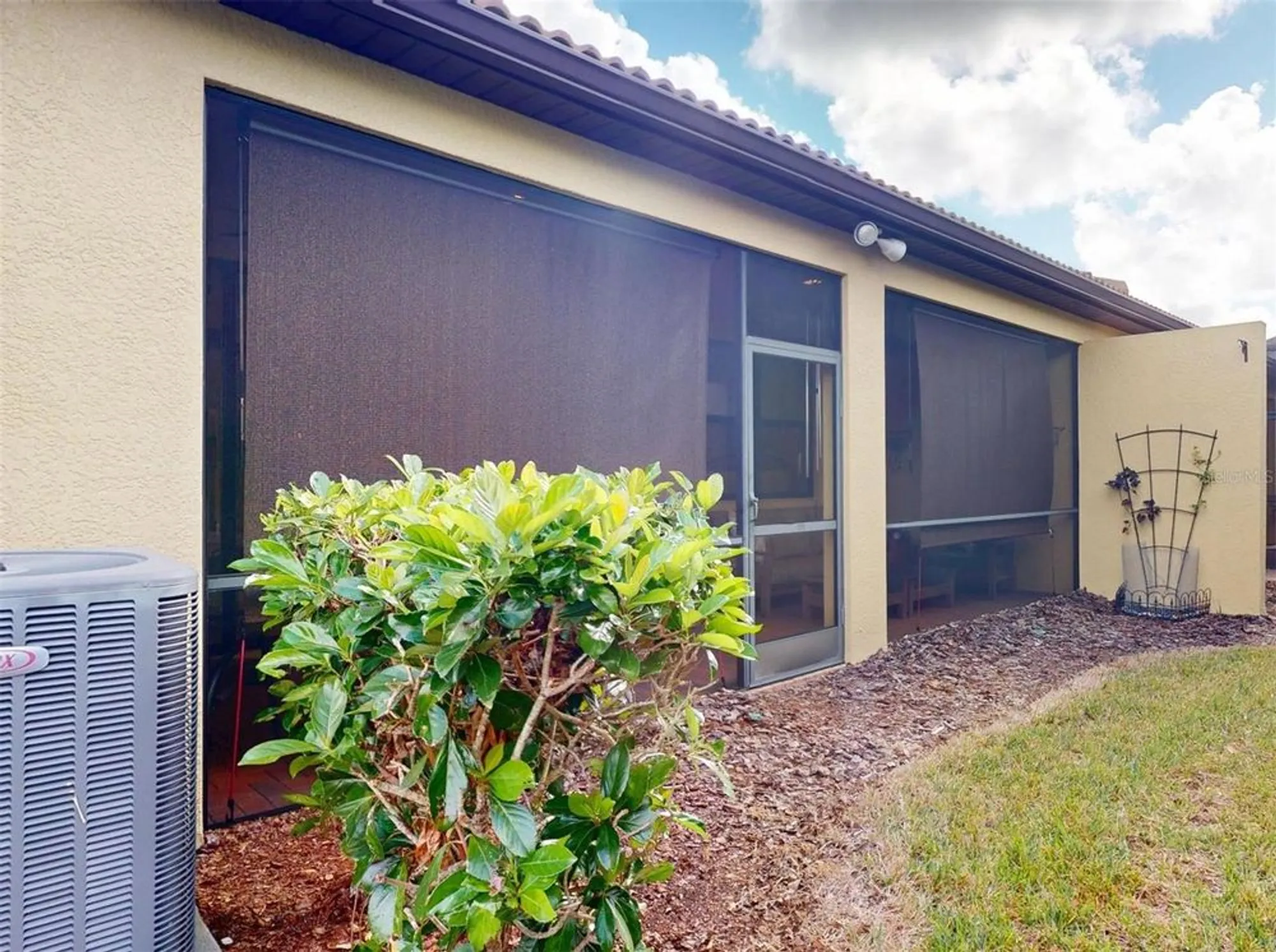 Property Slideshow image 30 of 47 | 2419 daisy dr, North Port, FL, 34289