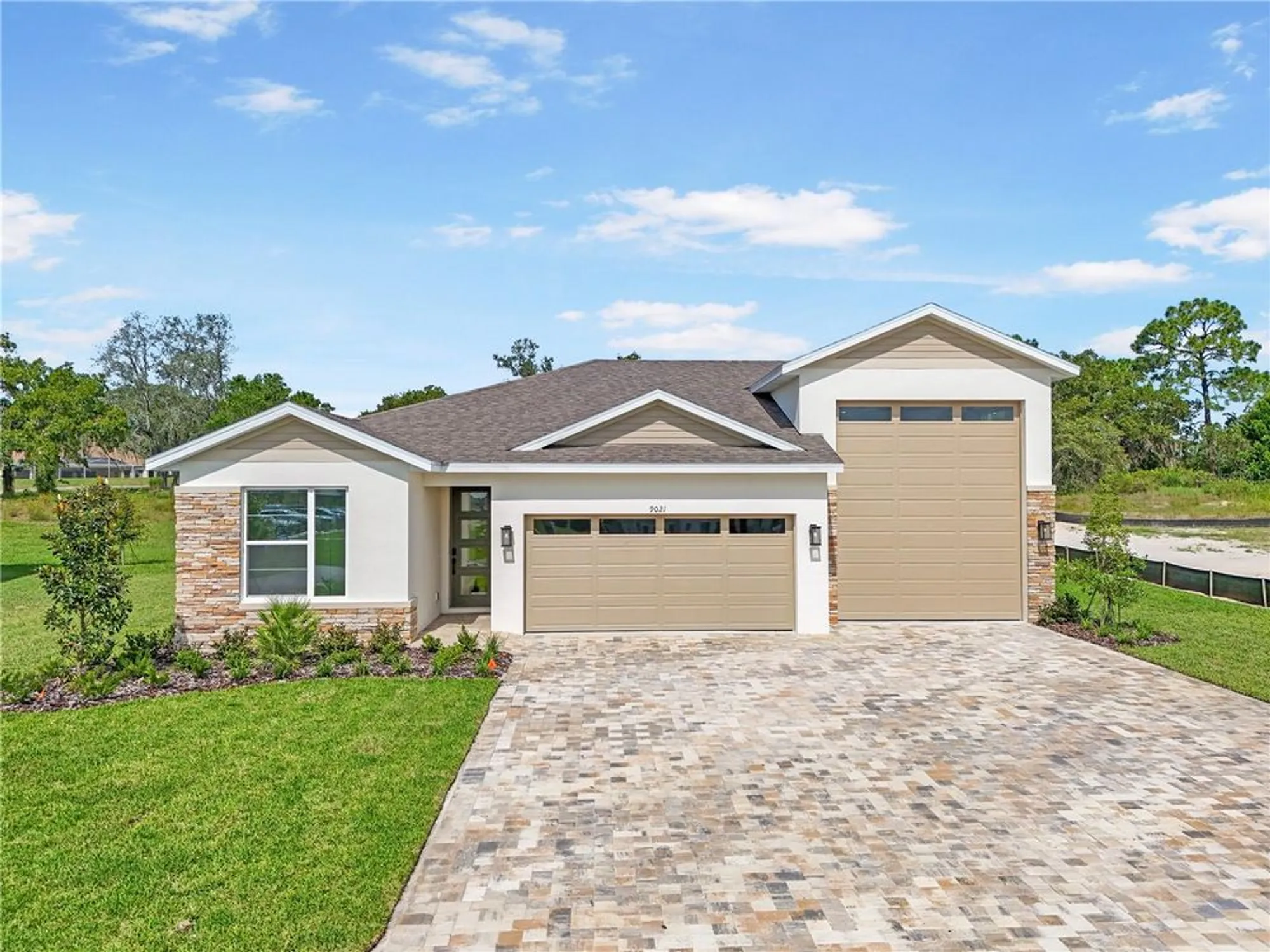 Property Slideshow image 3 of 43 | 9021 players dr, Weeki Wachee, FL, 34613