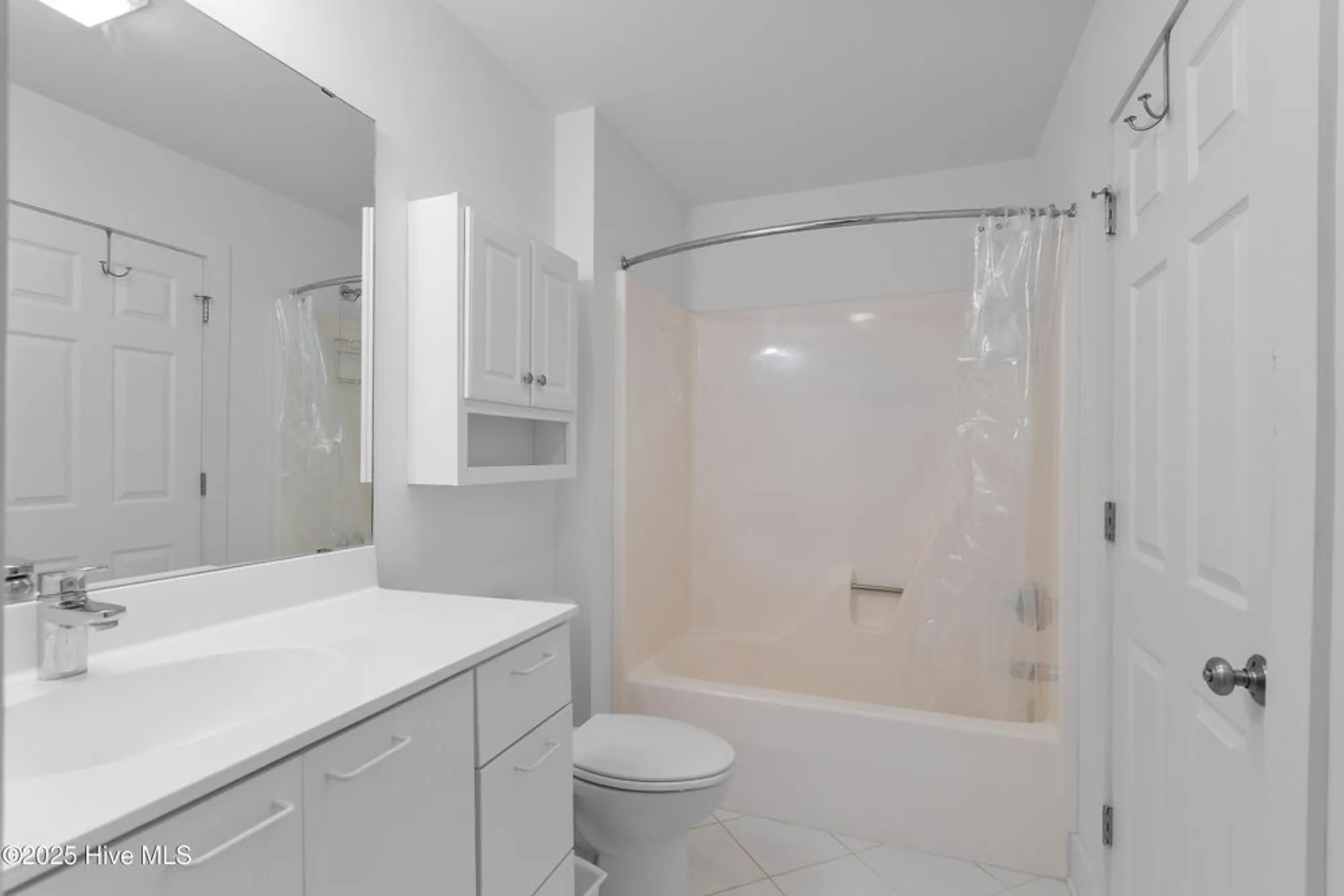 Property Slideshow image 25 of 61 | 3159 lakeside commons dr 1, Southport, NC, 28461