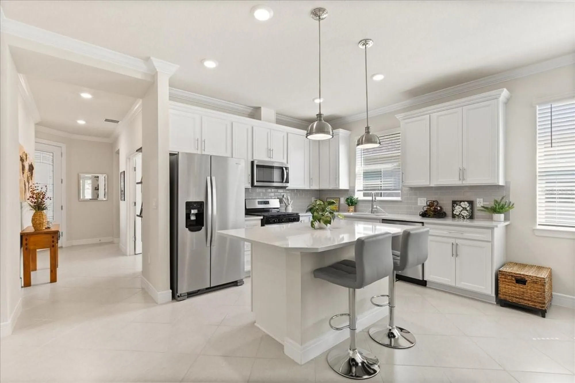 Property Slideshow image 4 of 43 | 2522 cliff way, Saint Cloud, FL, 34771