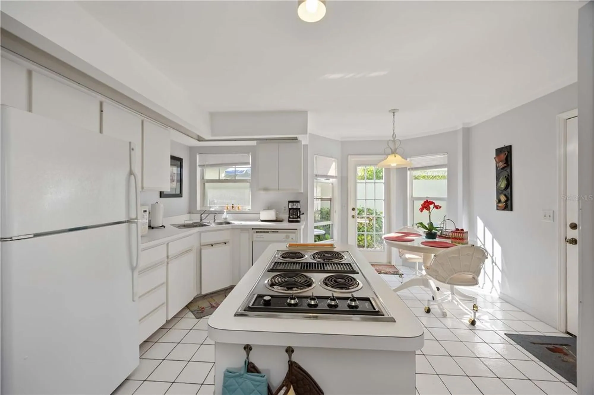 Property Slideshow image 20 of 38 | 805 harrington lake dr 76, Venice, FL, 34293