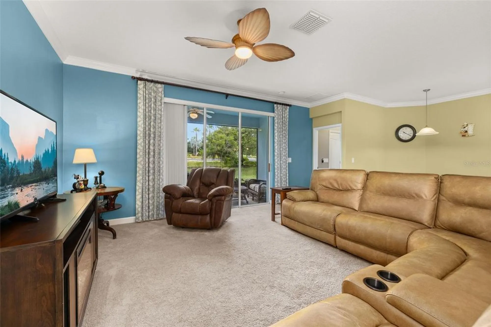 Property Slideshow image 24 of 69 | 3606 solana cir, Clermont, FL, 34711