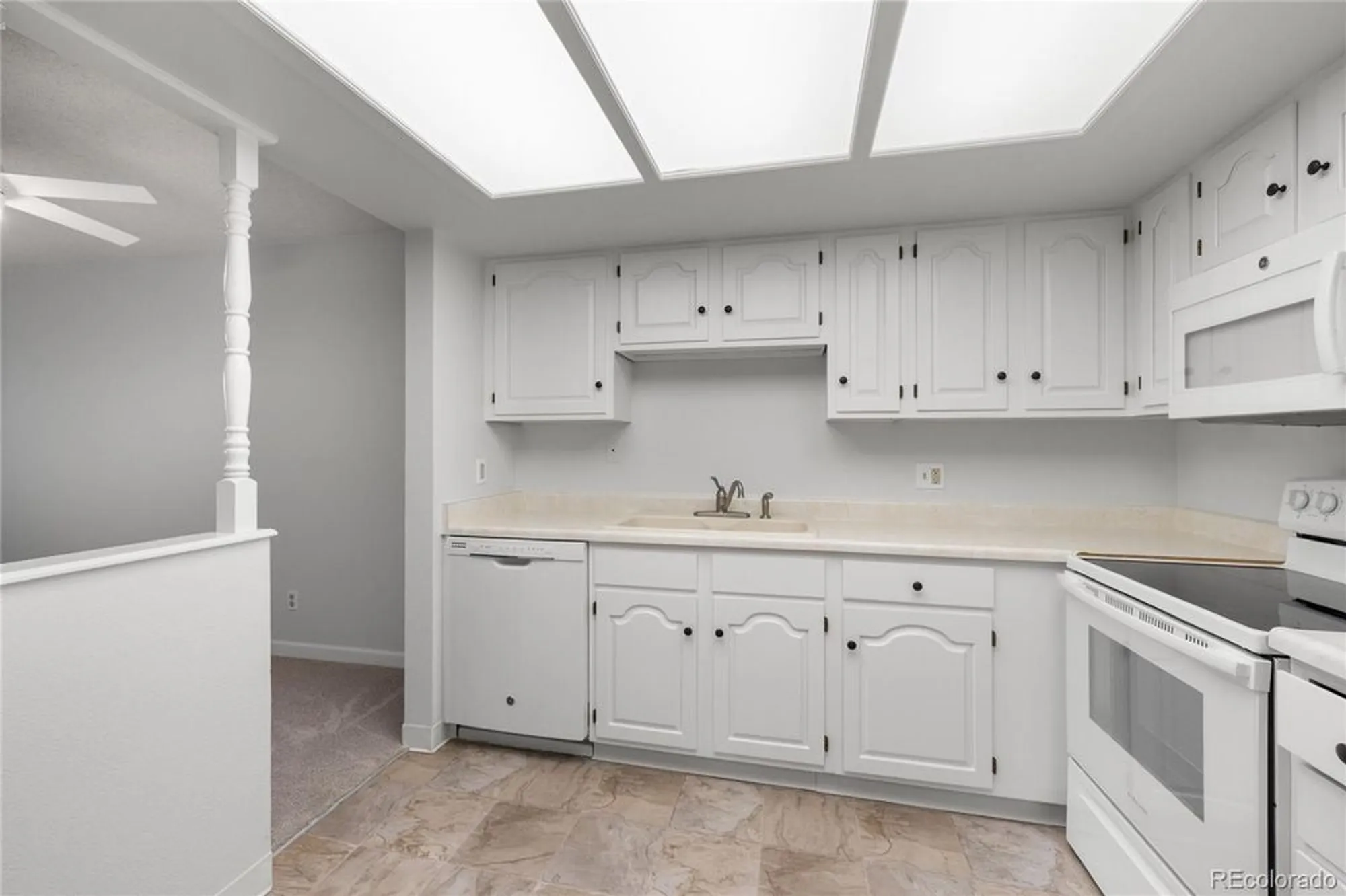 Property Slideshow image 15 of 25 | 13931 e marina dr apt 304, Aurora, CO, 80014