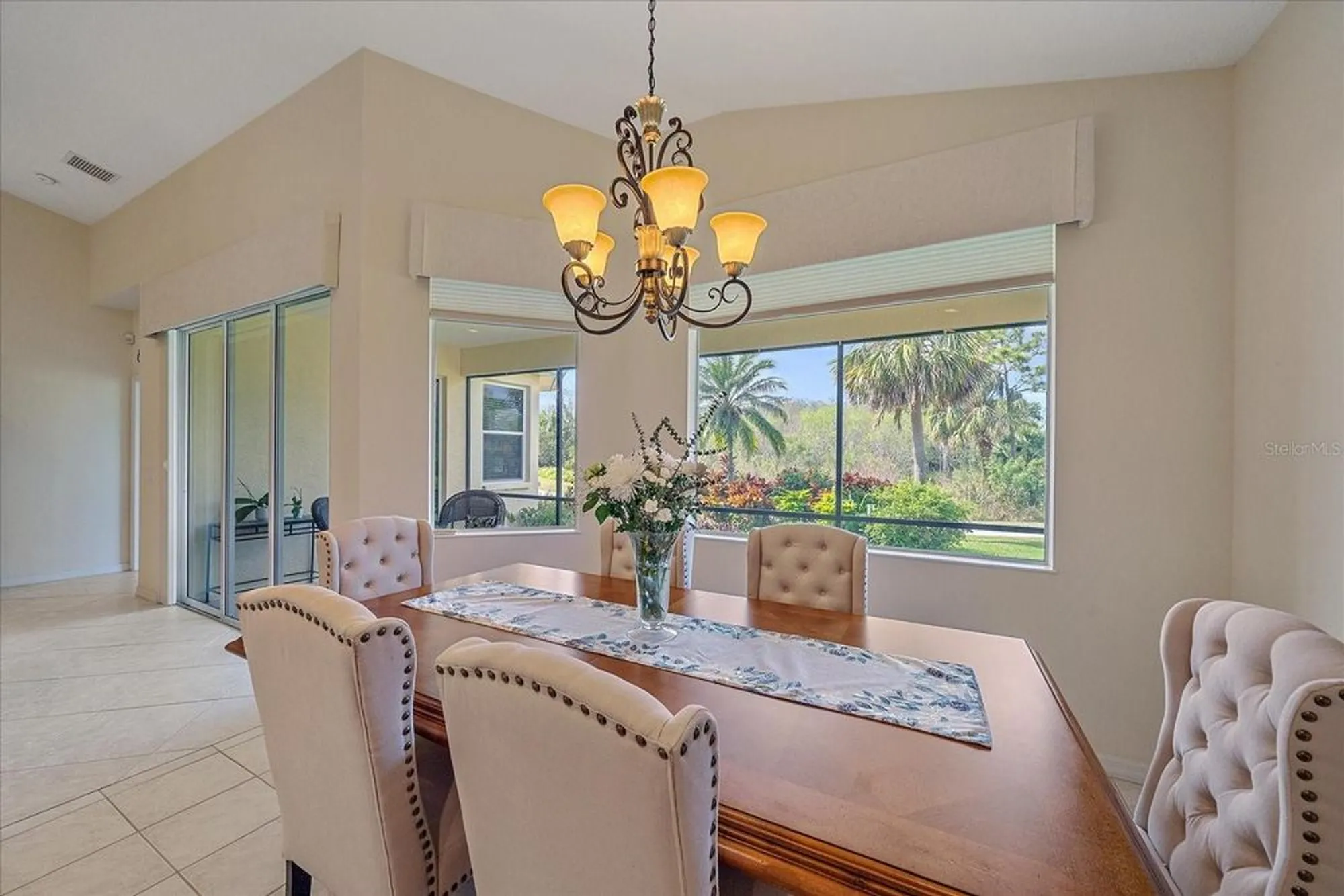 Property Slideshow image 12 of 43 | 6540 tailfeather way, Bradenton, FL, 34203