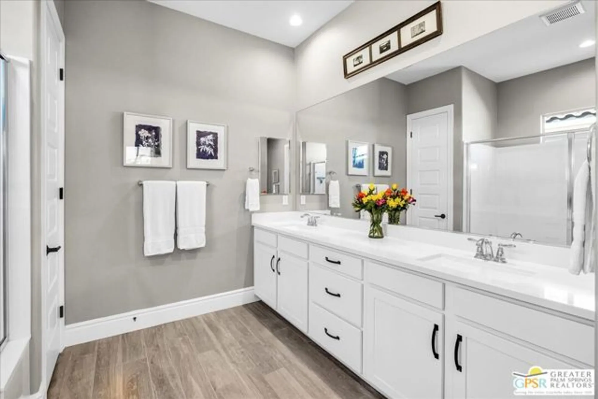 Property Slideshow image 21 of 31 | 70 cork tree, Rancho Mirage, CA, 92270