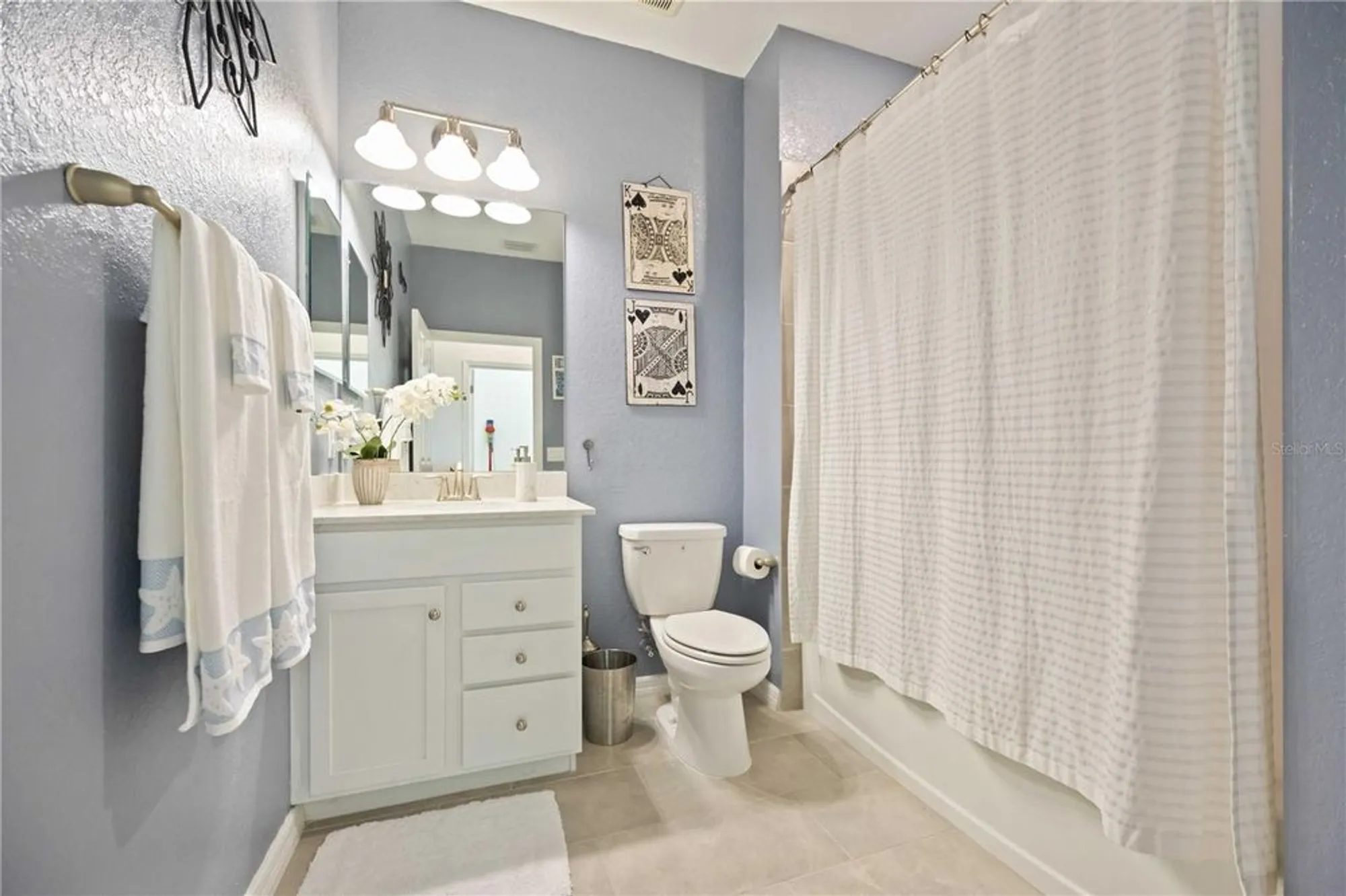 Property Slideshow image 22 of 92 | 10817 tarflower dr unit 201, Venice, FL, 34293
