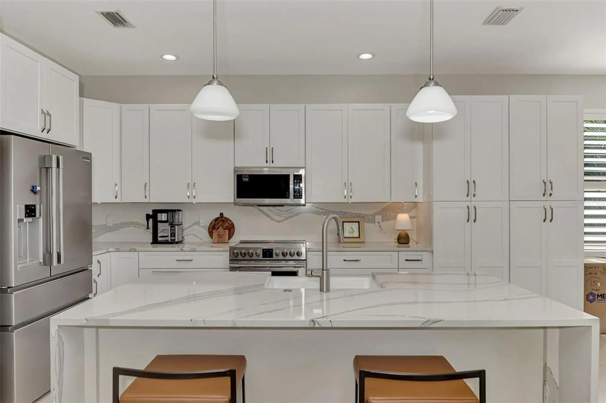 Property Slideshow image 22 of 53 | 20619 capello dr, Venice, FL, 34292