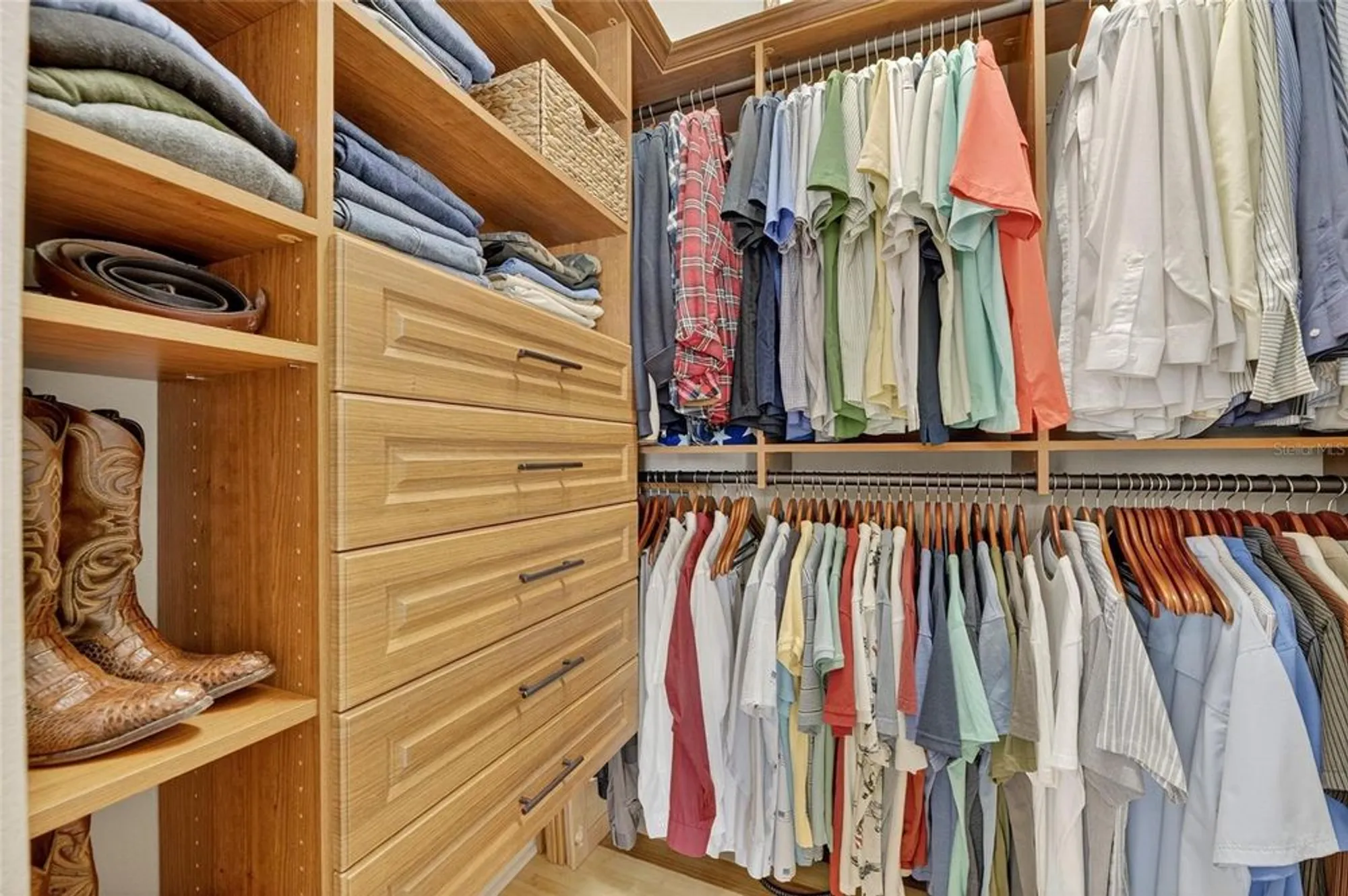 Property Slideshow image 25 of 94 | 539 islebay dr, Apollo Beach, FL, 33572