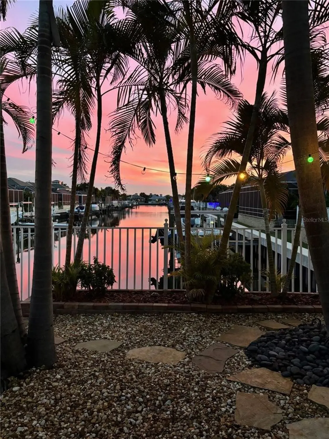 Property Slideshow image 4 of 72 | 618 islebay dr, Apollo Beach, FL, 33572