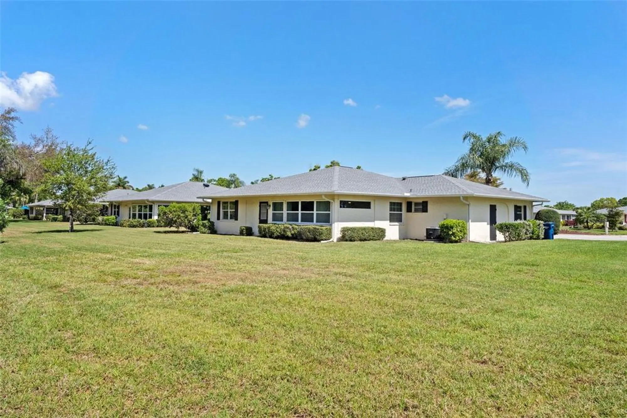 Property Slideshow image 50 of 70 | 7082 w country club dr n # 7082, Sarasota, FL, 34243