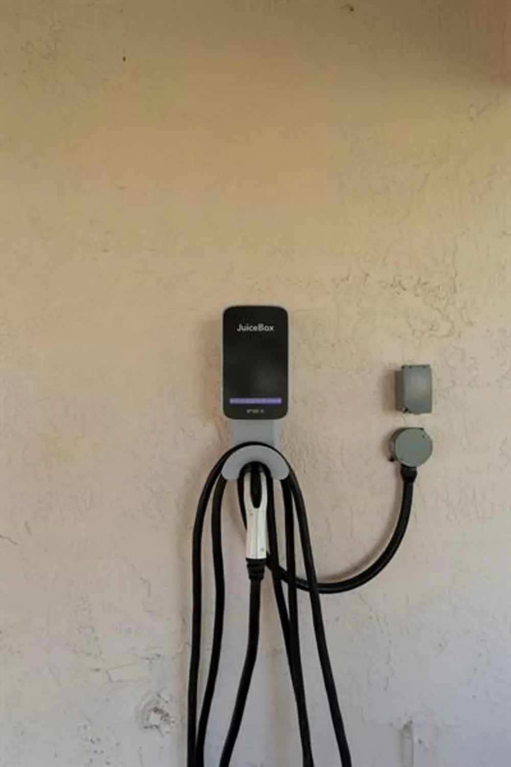 Property Slideshow image 6 of 48 | 8020 eastlake dr # 11a, Boca Raton, FL, 33433