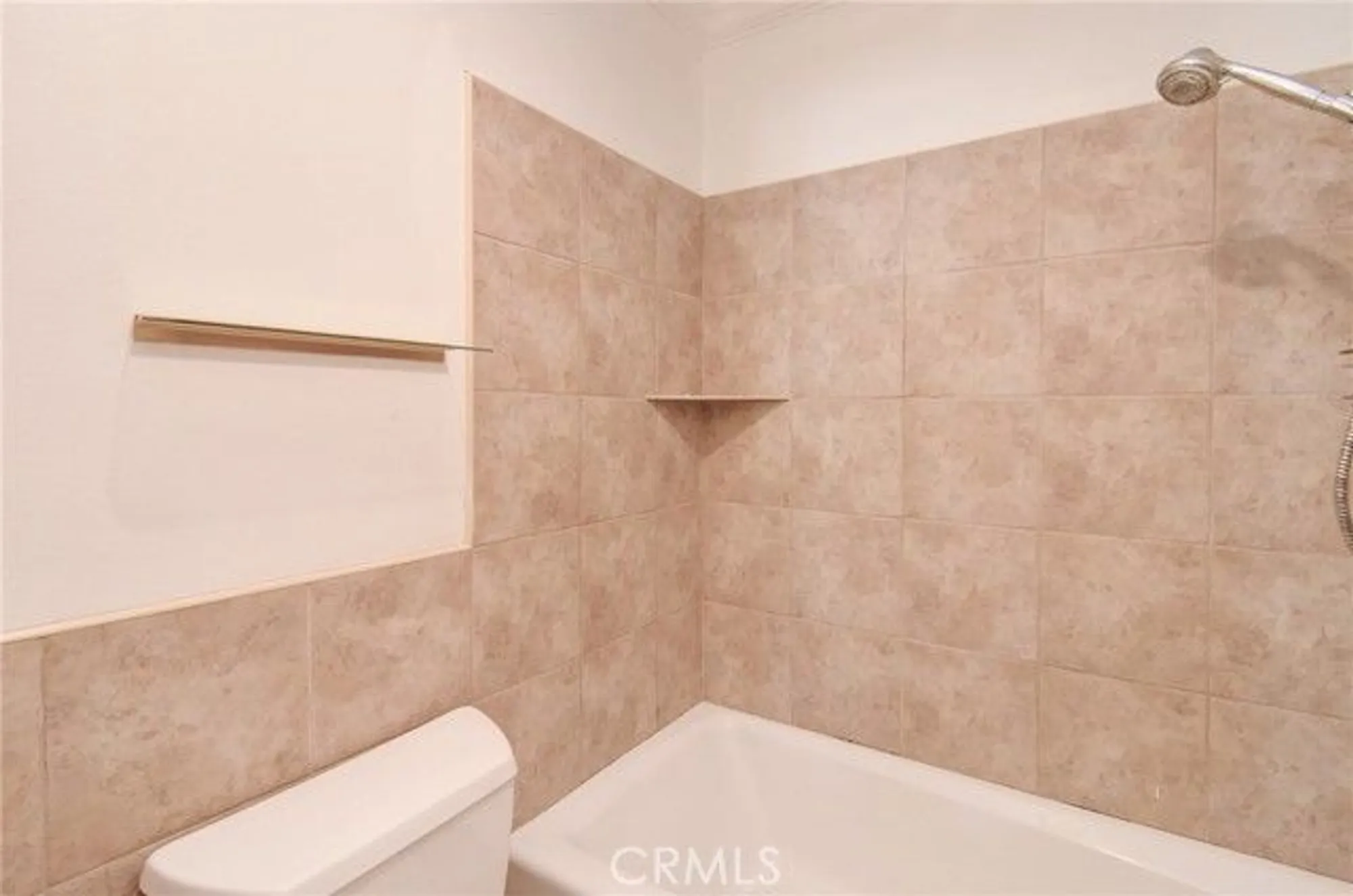Property Slideshow image 18 of 30 | 8886 plumas cir unit 1124a, Huntington Beach, CA, 92646