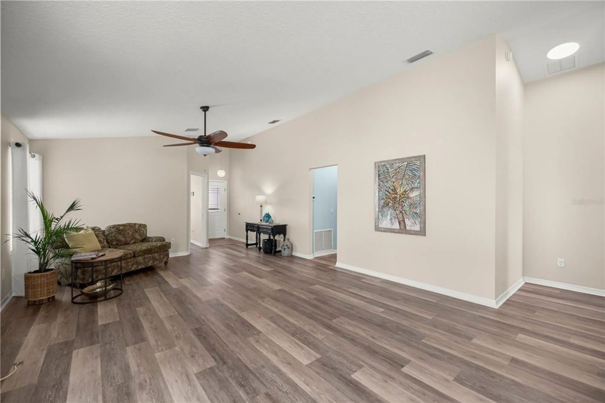 Property Slideshow image 13 of 33 | 5068 ne 121st ave, Oxford, FL, 34484