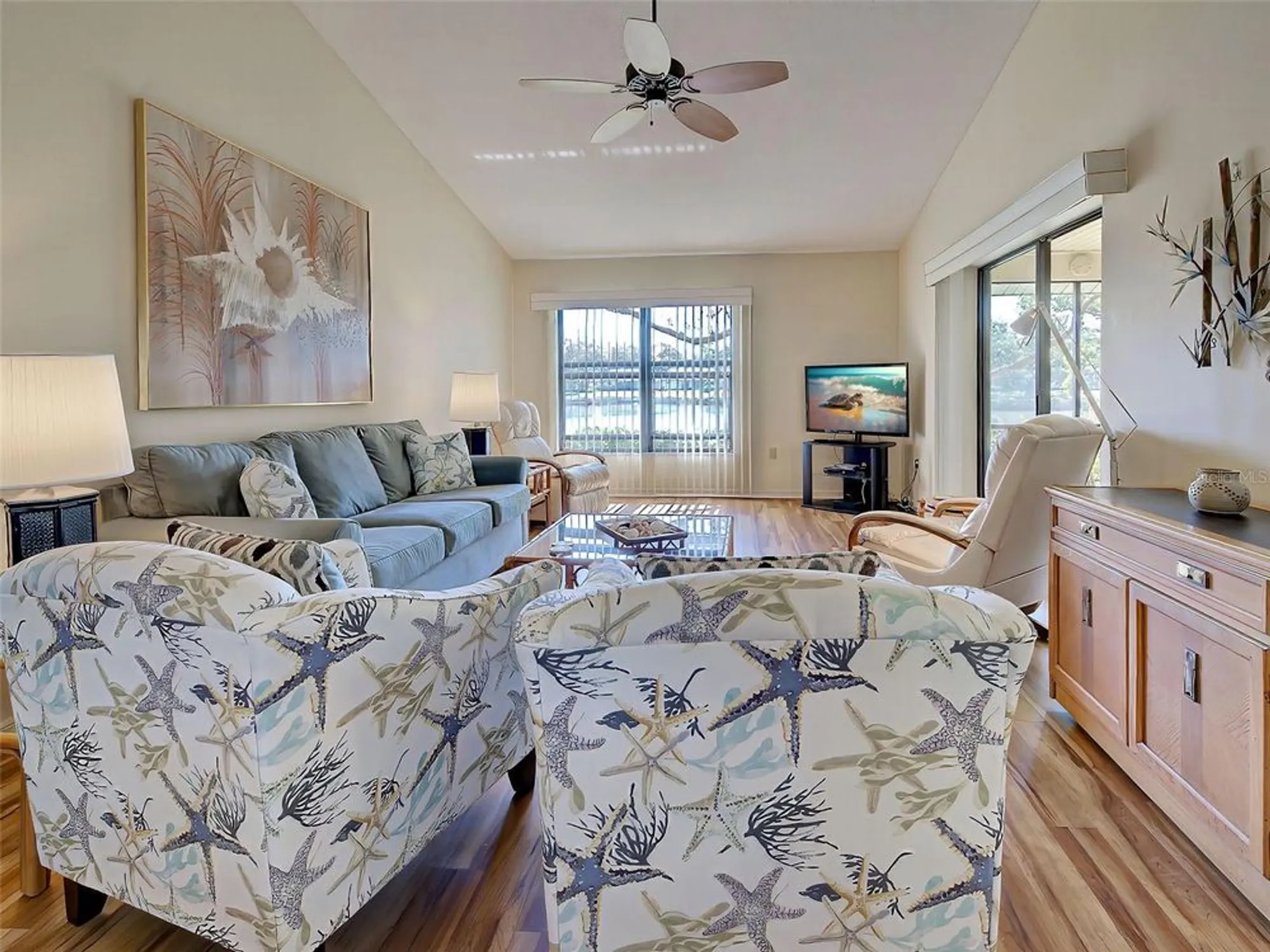 Property Slideshow image 15 of 74 | 220 southampton dr 325, Venice, FL, 34293