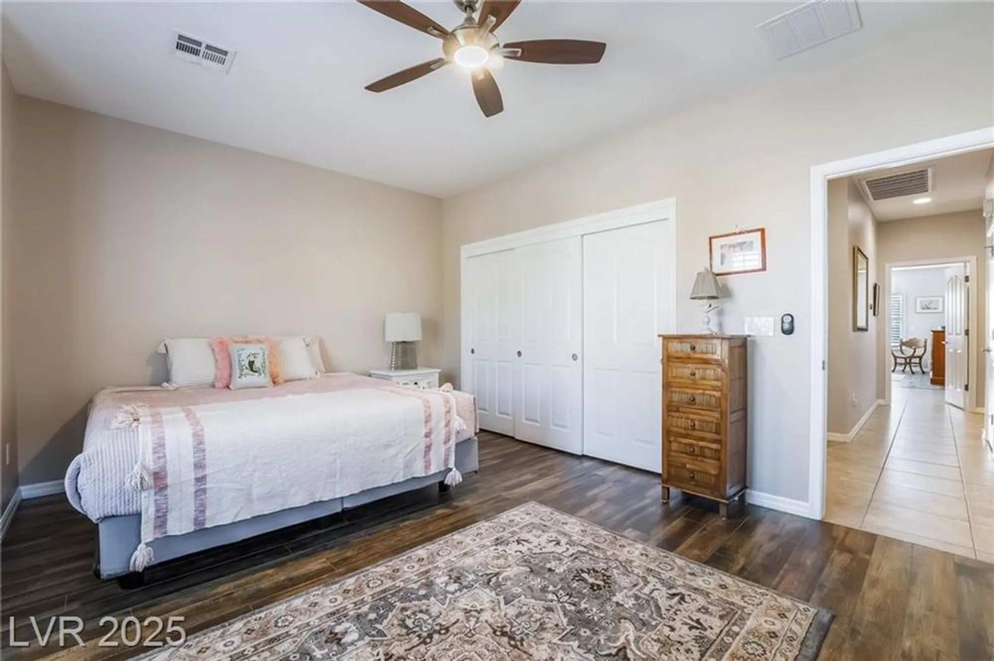 Property Slideshow image 10 of 40 | 2318 black river falls dr, Henderson, NV, 89044