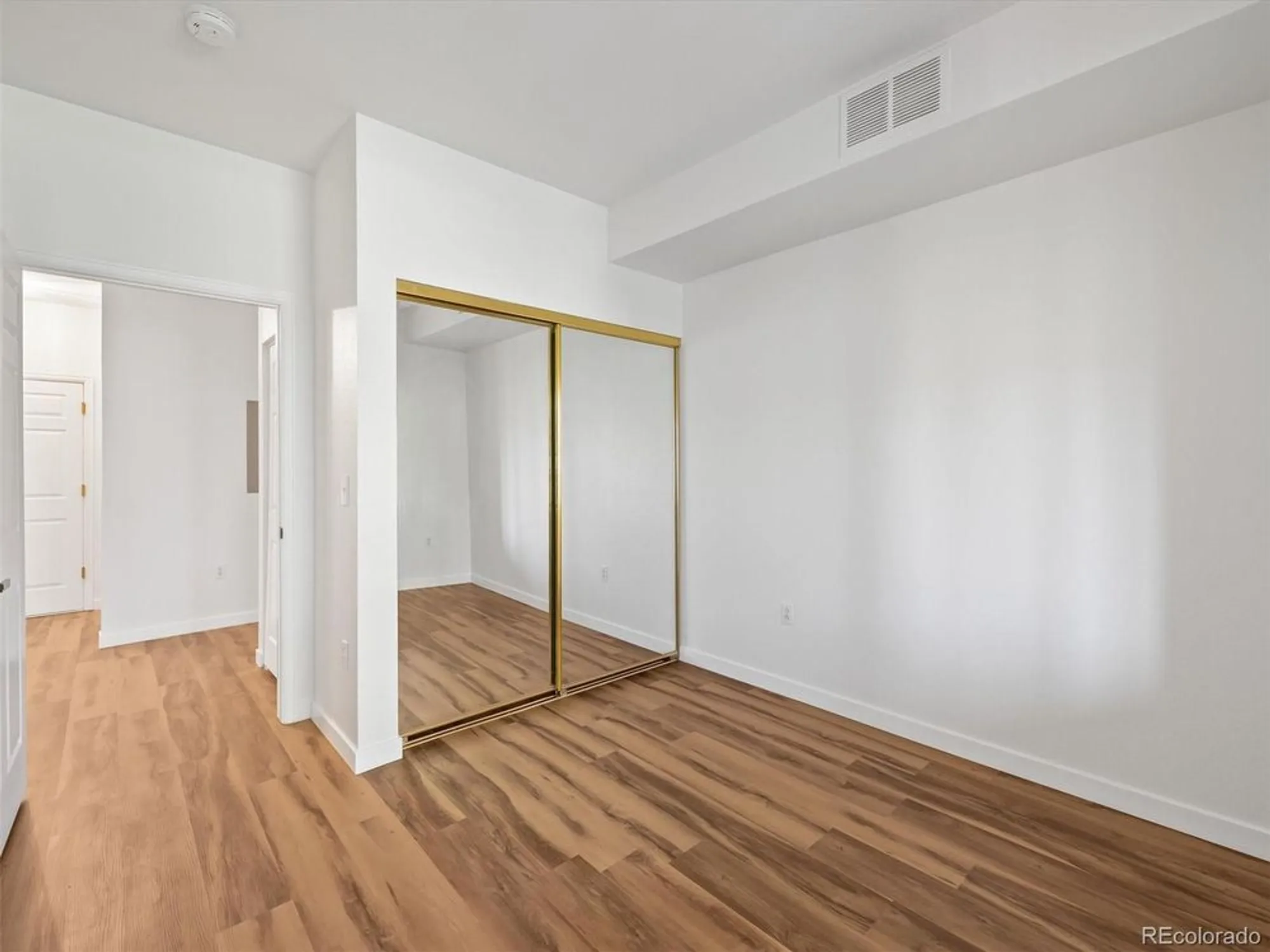 Property Slideshow image 14 of 40 | 2894 w riverwalk cir b108, Littleton, CO, 80123