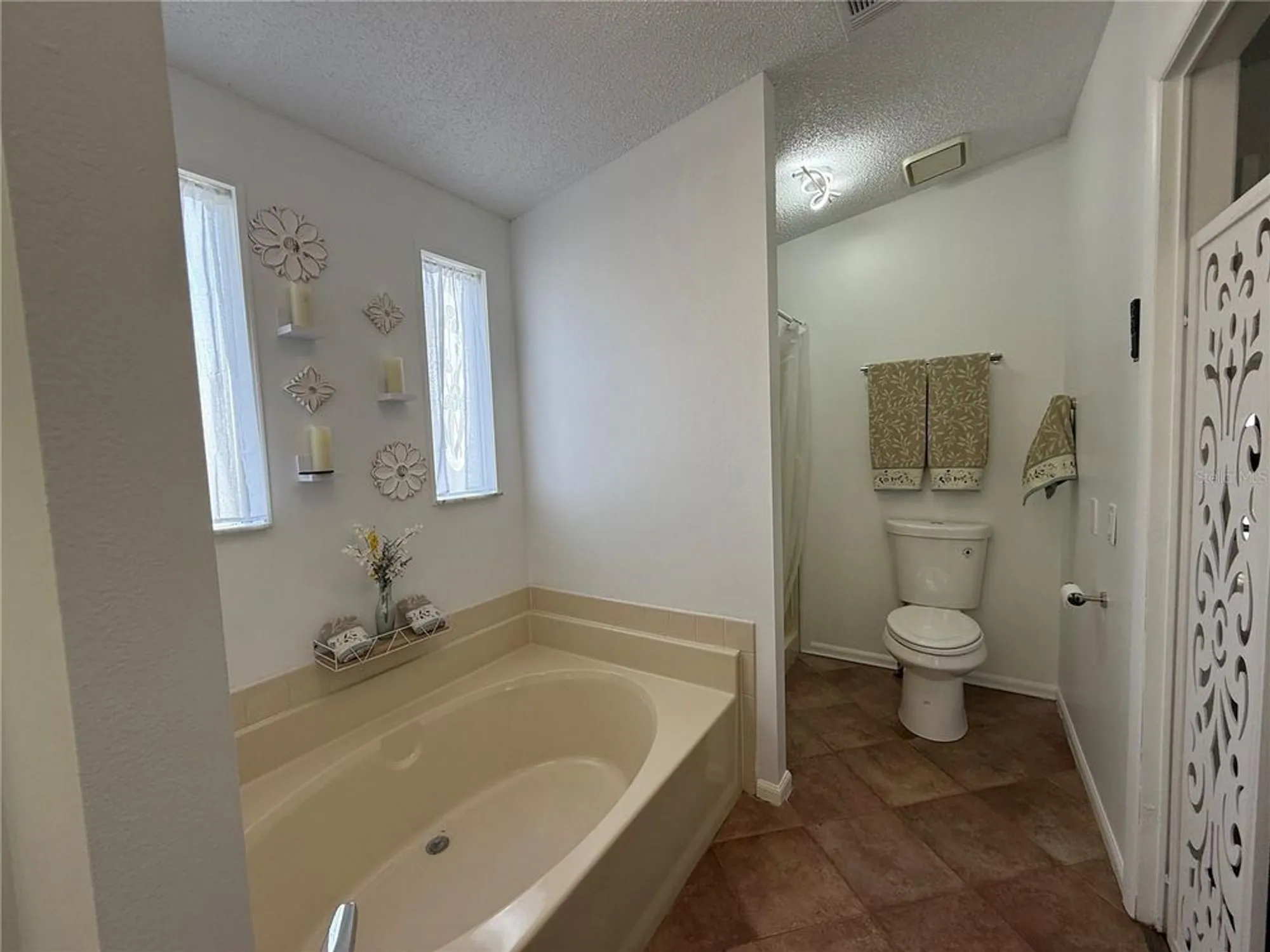 Property Slideshow image 26 of 38 | 1612 cog hill dr, Lady Lake, FL, 32159