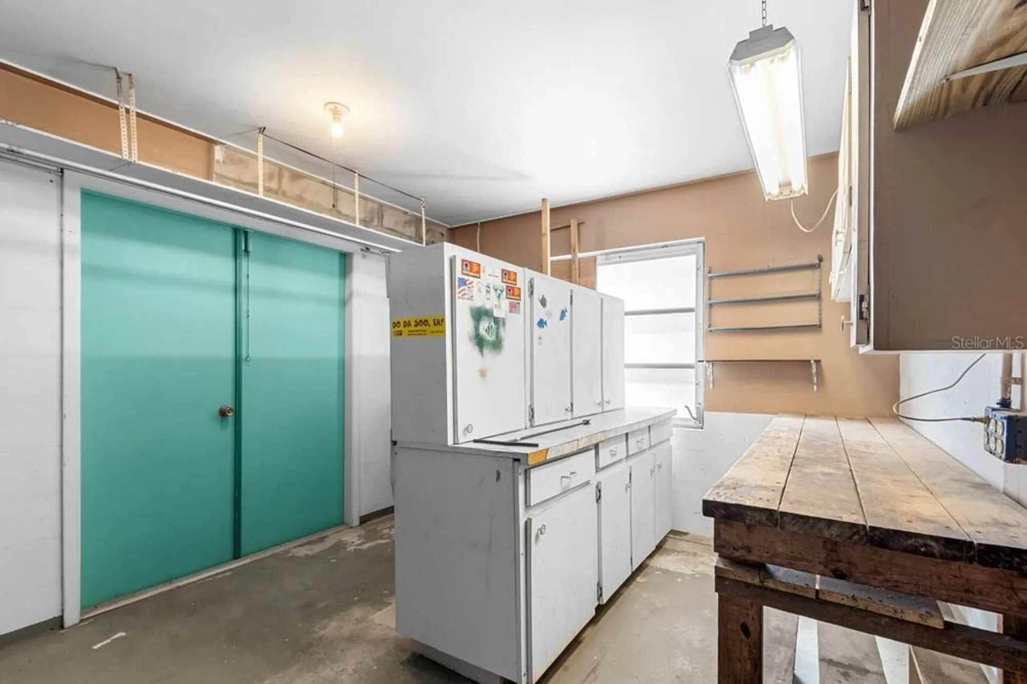 Property Slideshow image 28 of 80 | 829 fox hills dr, Sun City Center, FL, 33573