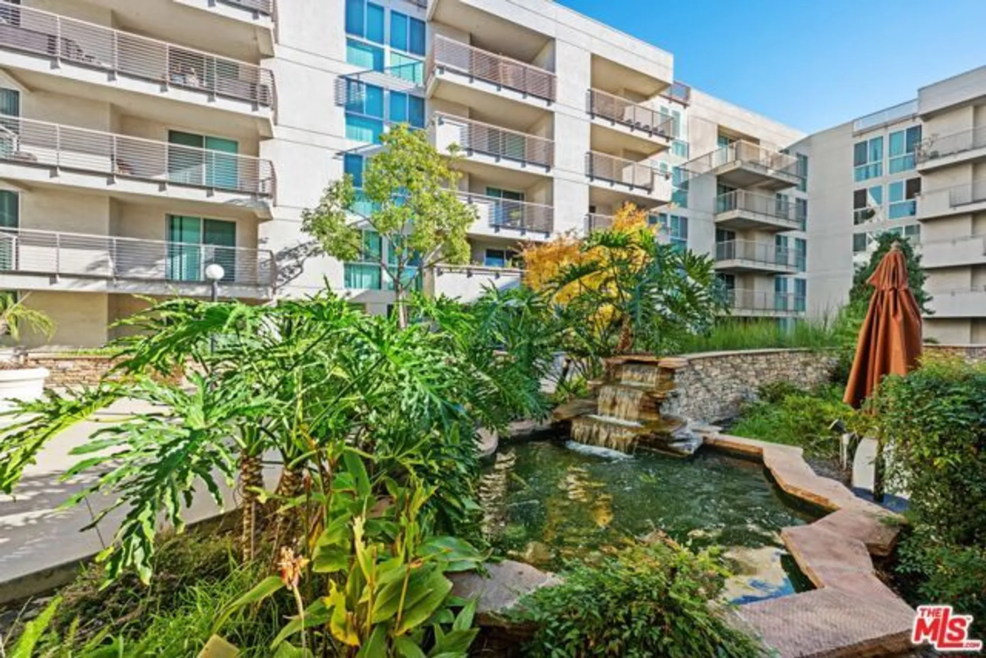 Property Slideshow image 27 of 35 | 267 s san pedro st unit 508, Los Angeles, CA, 90012