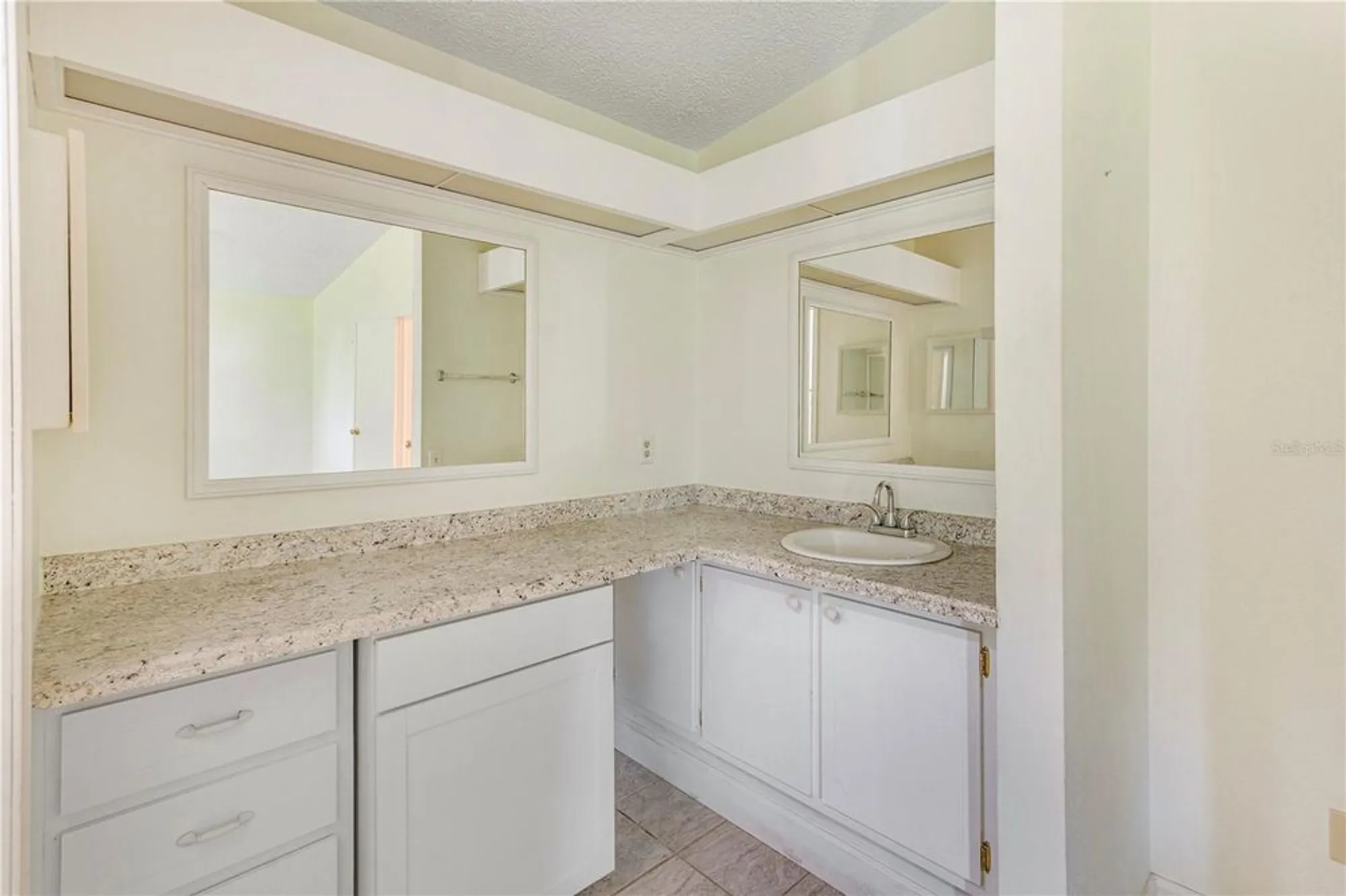 Property Slideshow image 26 of 33 | 1114 paradise dr, Lady Lake, FL, 32159