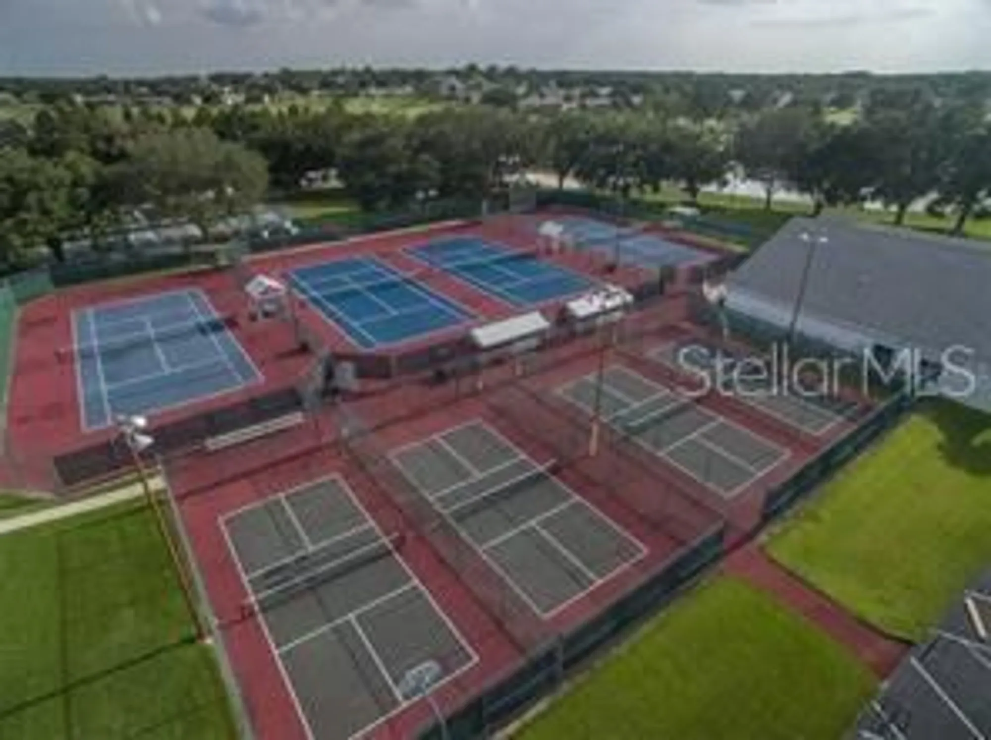 Property Slideshow image 29 of 30 | 25301 forest oak ct, Leesburg, FL, 34748