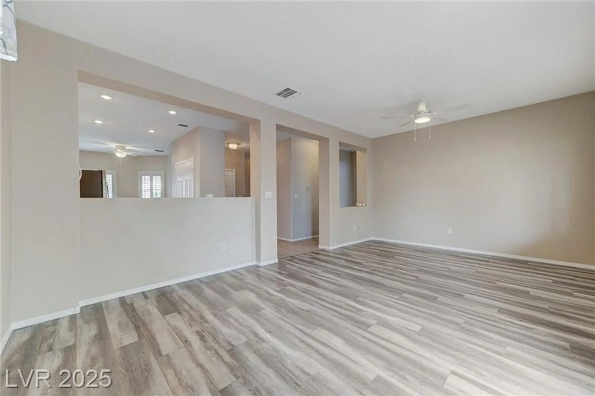 Property Slideshow image 33 of 93 | 2160 tiger links dr, Henderson, NV, 89012