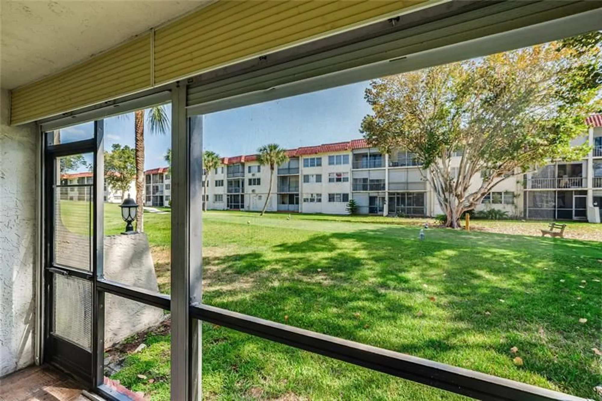 Property Slideshow image 17 of 81 | 8960 s hollybrook blvd 103, Pembroke Pines, FL, 33025