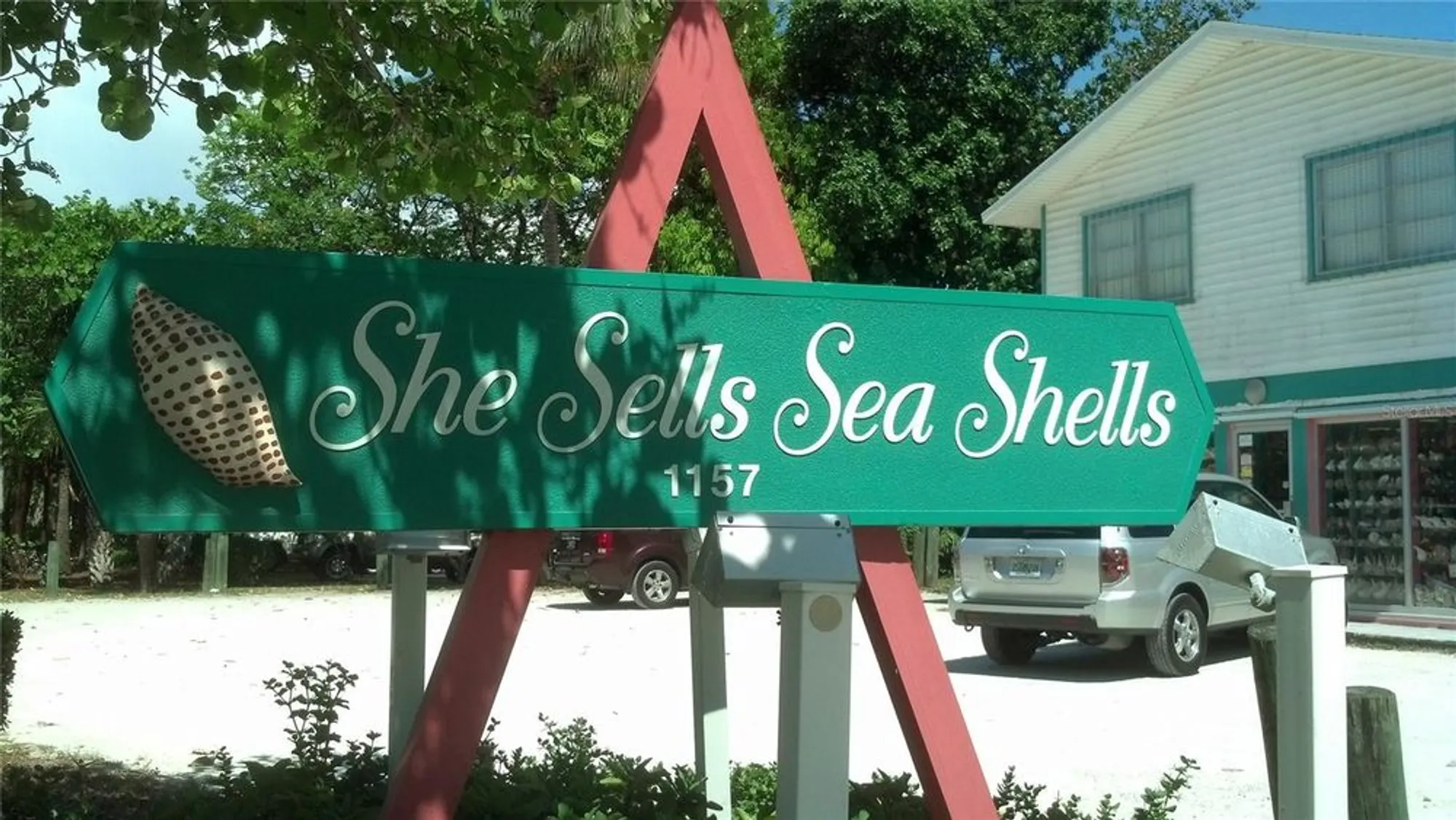 Property Slideshow image 64 of 100 | 610 apple ln, Englewood, FL, 34223