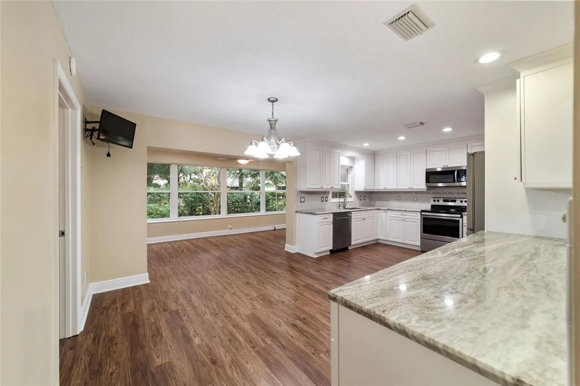 Property Slideshow image 8 of 30 | 9068 sw 82nd ter a, Ocala, FL, 34481