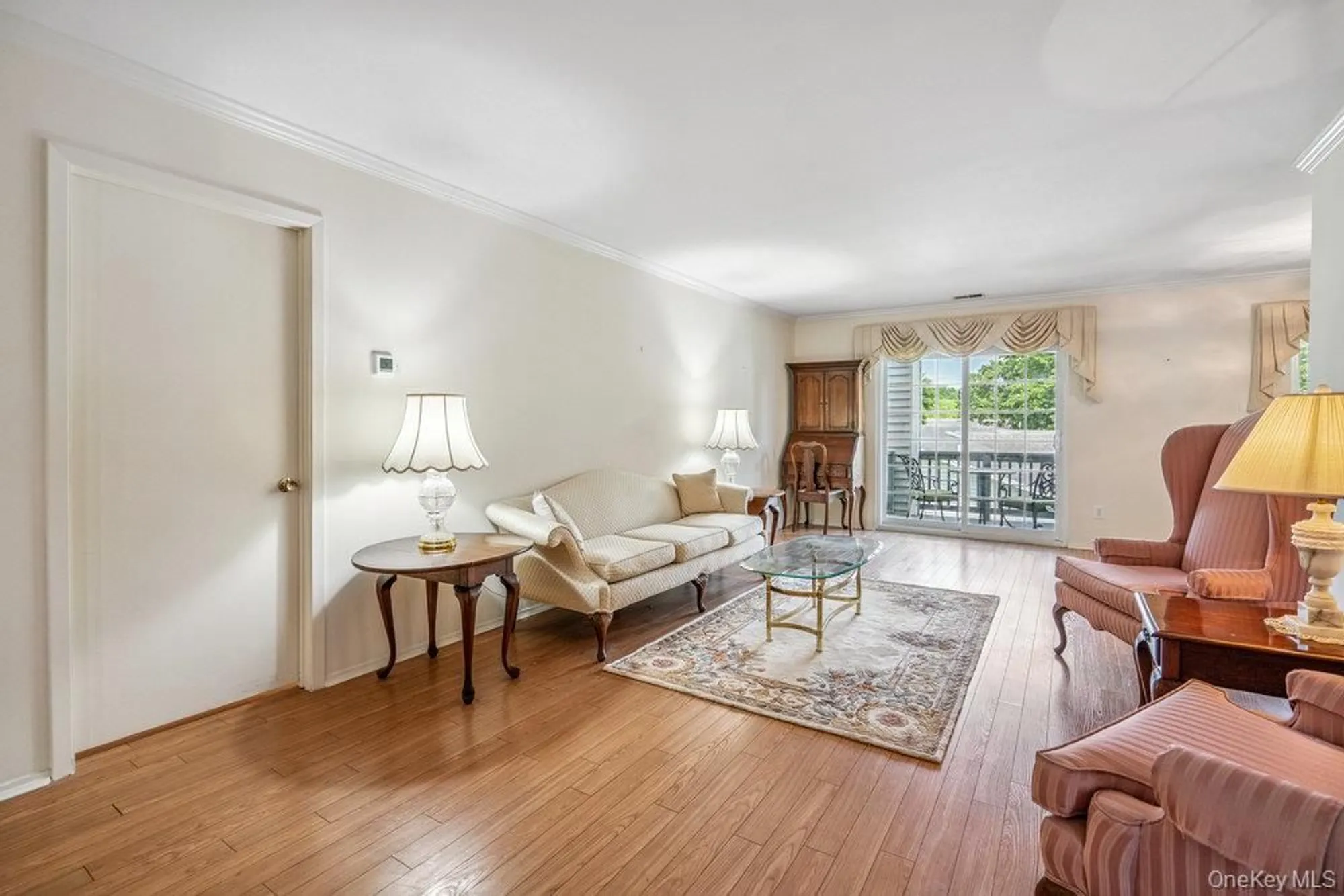 Property Slideshow image 8 of 35 | 914 fenway rd, Saint James, NY, 11780