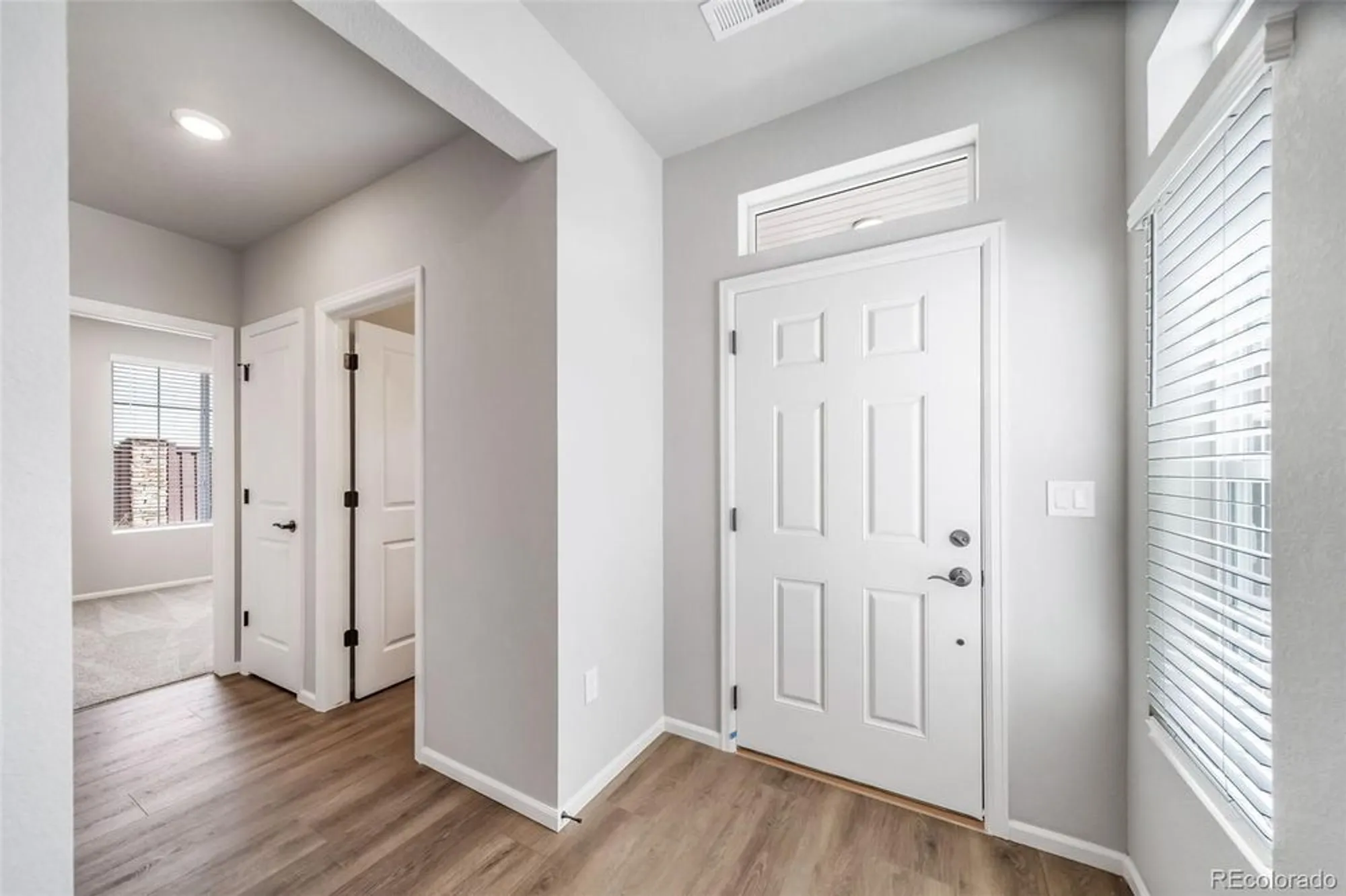 Property Slideshow image 4 of 16 | 21905 e 51st dr, Aurora, CO, 80019