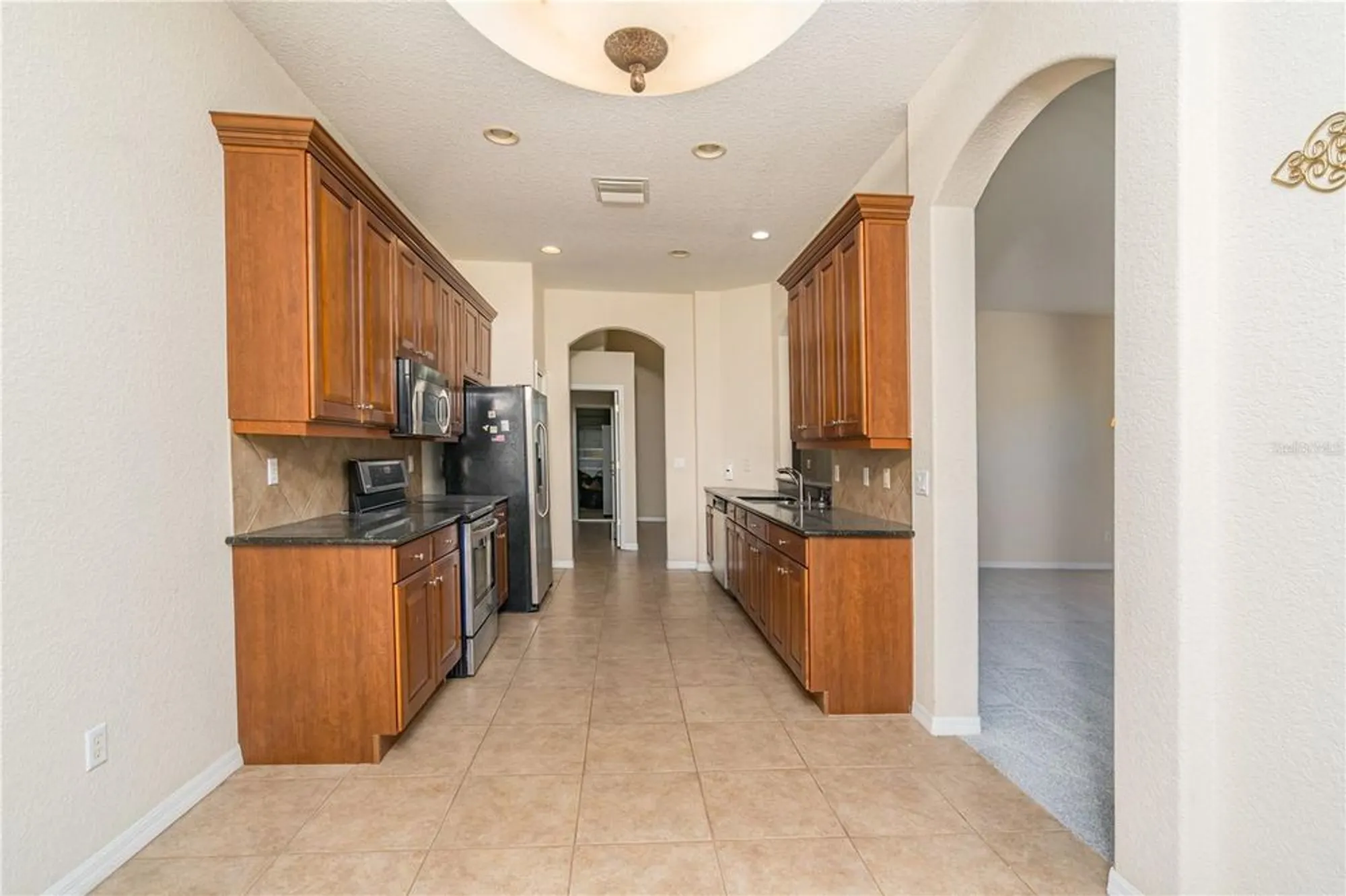 Property Slideshow image 30 of 48 | 1038 emerald dunes dr, Sun City Center, FL, 33573