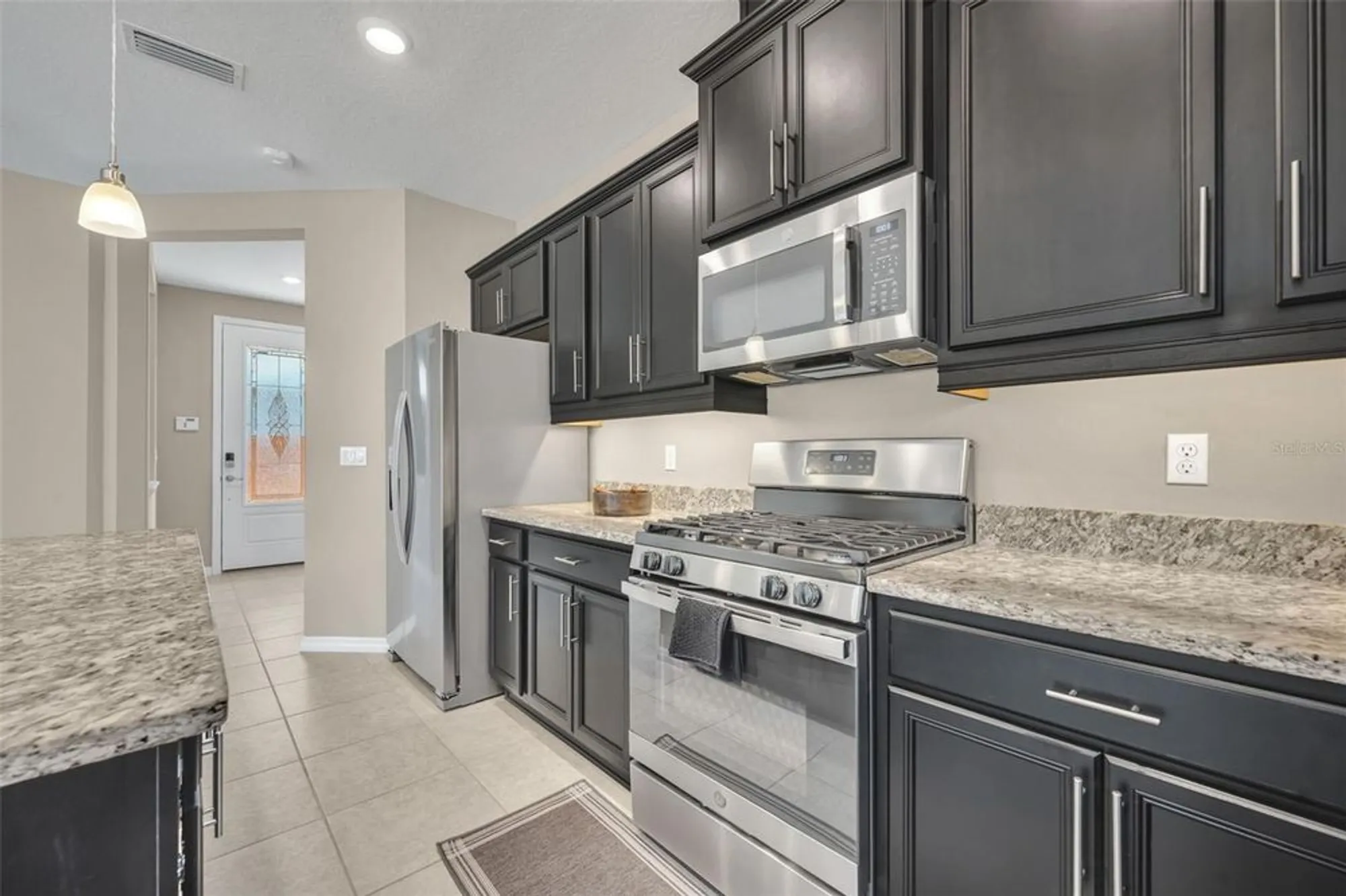 Property Slideshow image 13 of 64 | 397 alcove dr, Groveland, FL, 34736